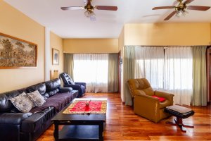 Venta Casa 4 dorm jardin pil quincho coch Victoria