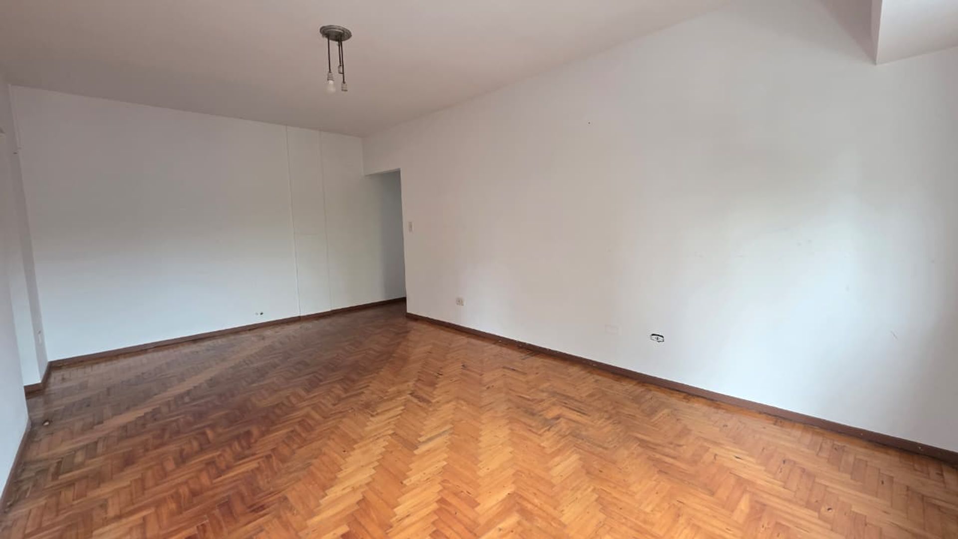 Venta Departamento 3 ambientes Olivos Balcón