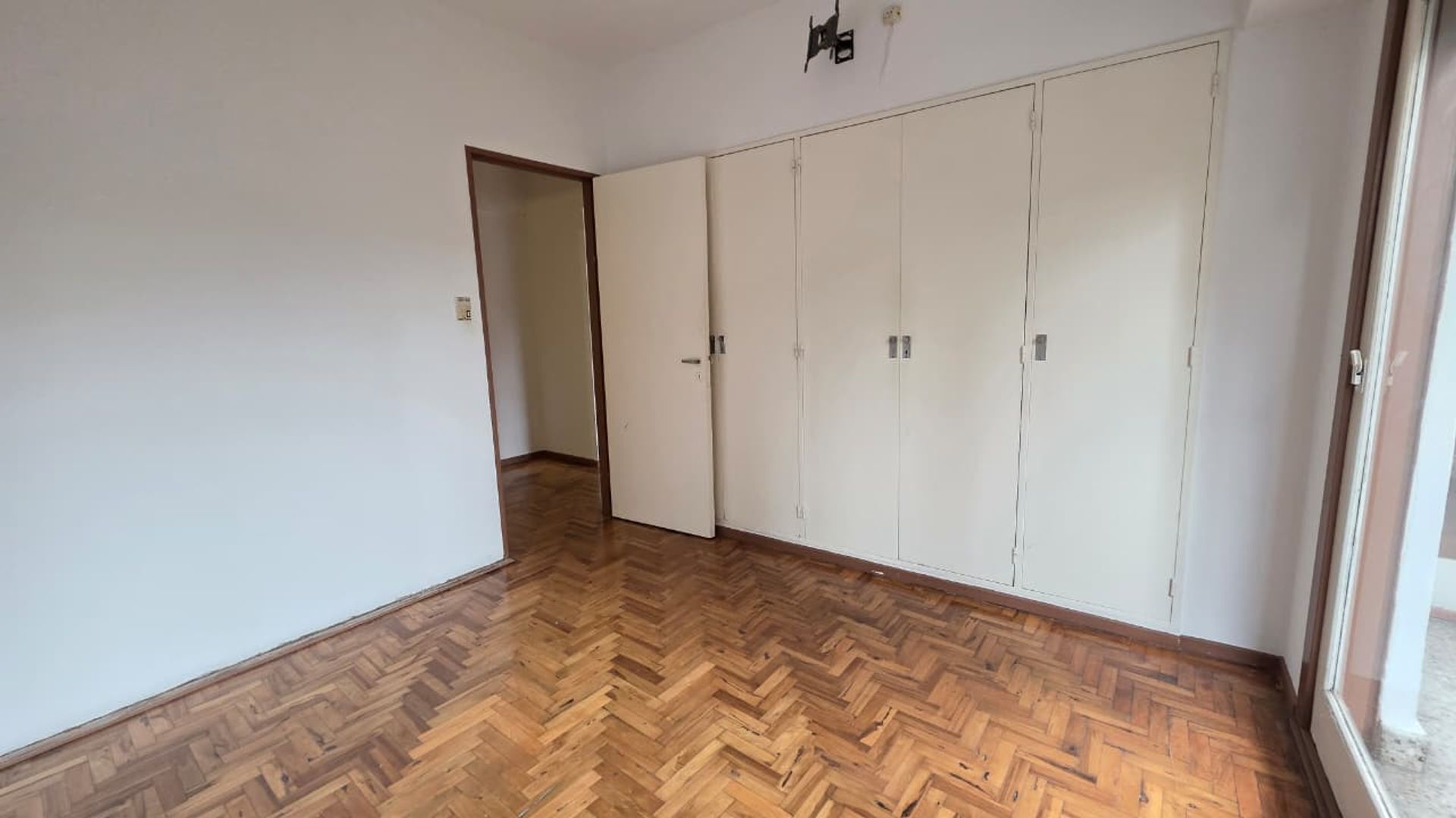 Venta Departamento 3 ambientes Olivos Balcón