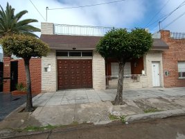 CASA 3 Amb EN VENTA EN BOULOGNE c/terraza