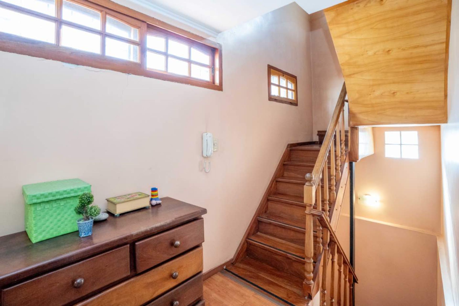Casa c/jardin y parrilla en venta en Florida Este