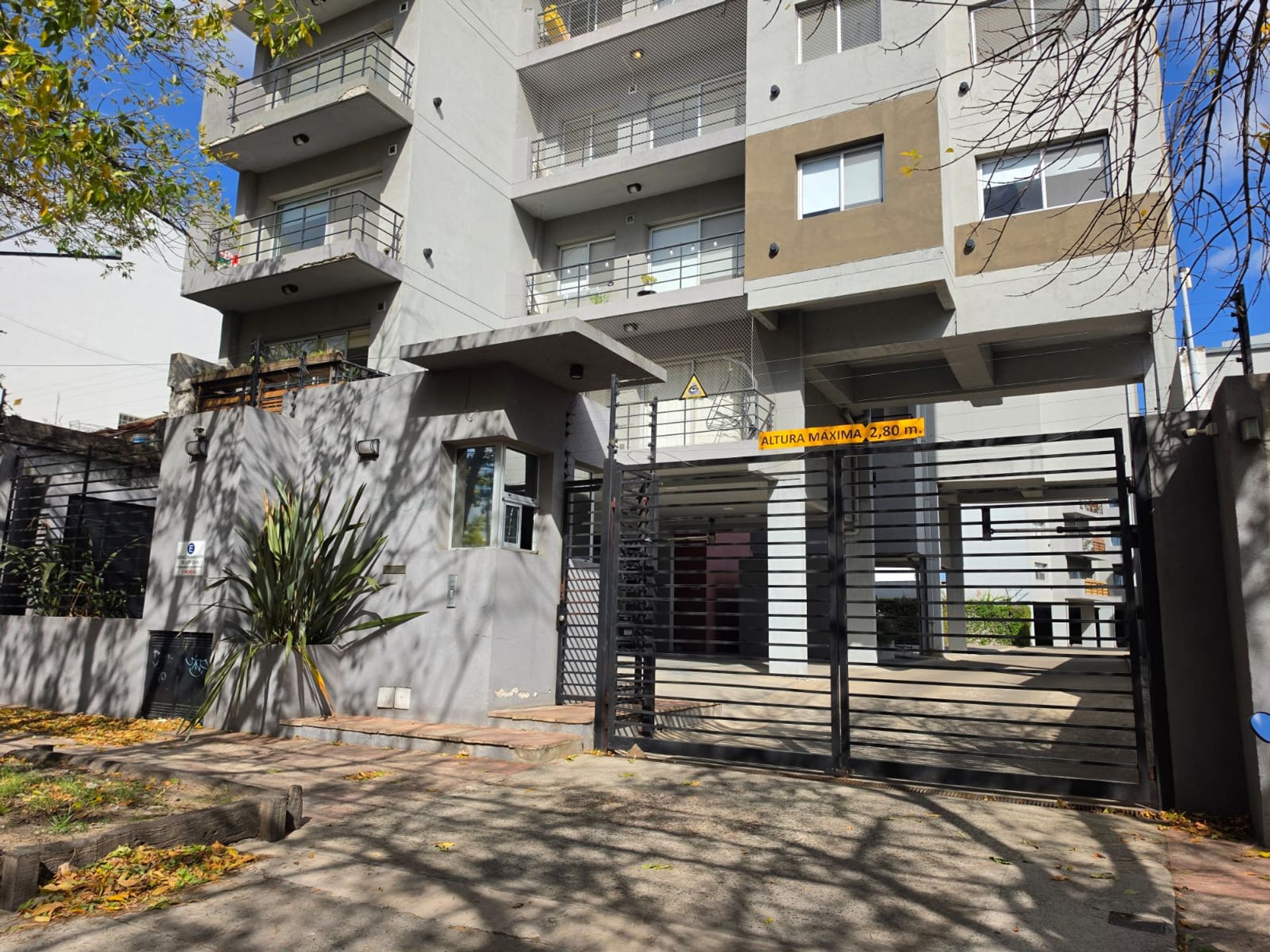Alquiler Depto 2 Ambientes Seguridad Cochera Tigre