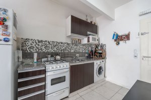 Apartment 1-bedroom San Fernando credit/Professional