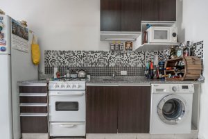 Apartment 1-bedroom San Fernando credit/Professional