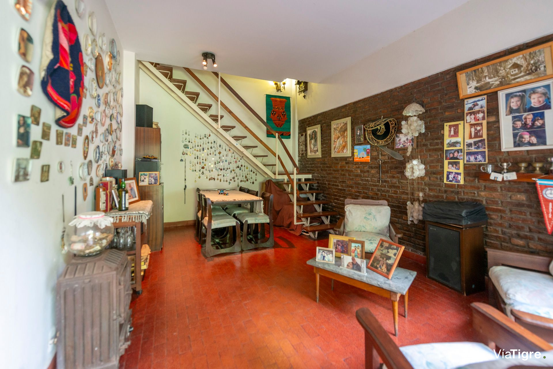 Casa multifamiliar Venta 7 amb. con jardin-Olivos