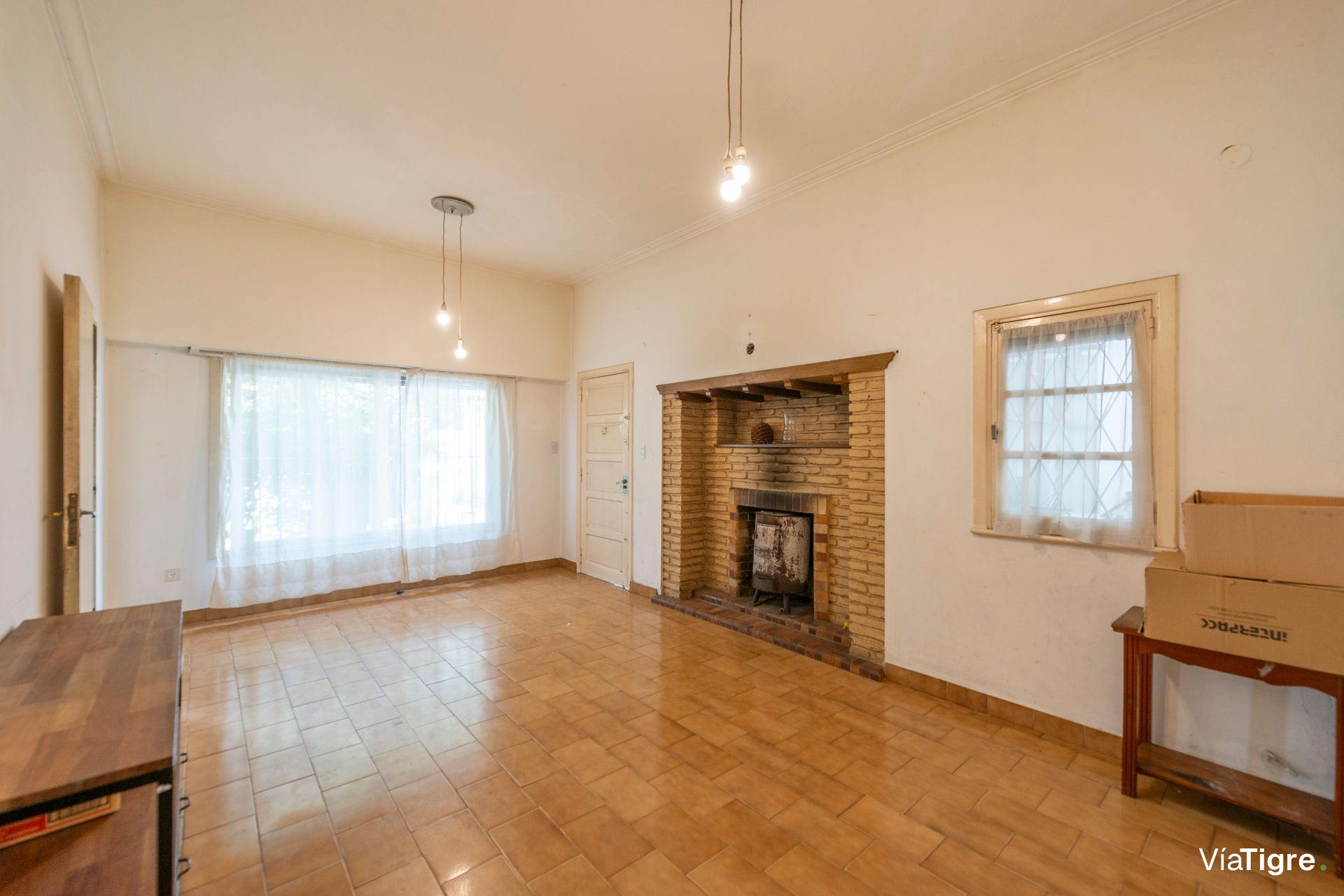 Casa multifamiliar Venta 7 amb. con jardin-Olivos