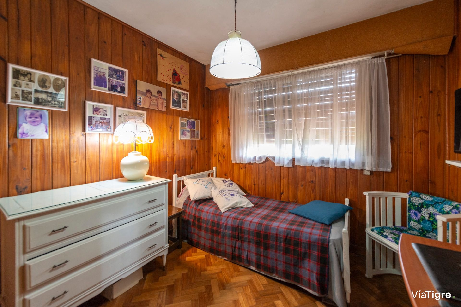 Casa multifamiliar Venta 7 amb. con jardin-Olivos