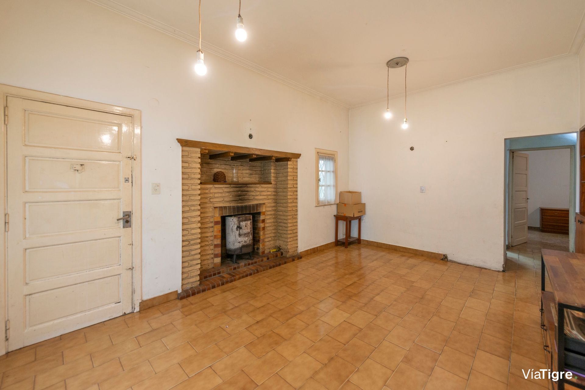 Casa multifamiliar Venta 7 amb. con jardin-Olivos