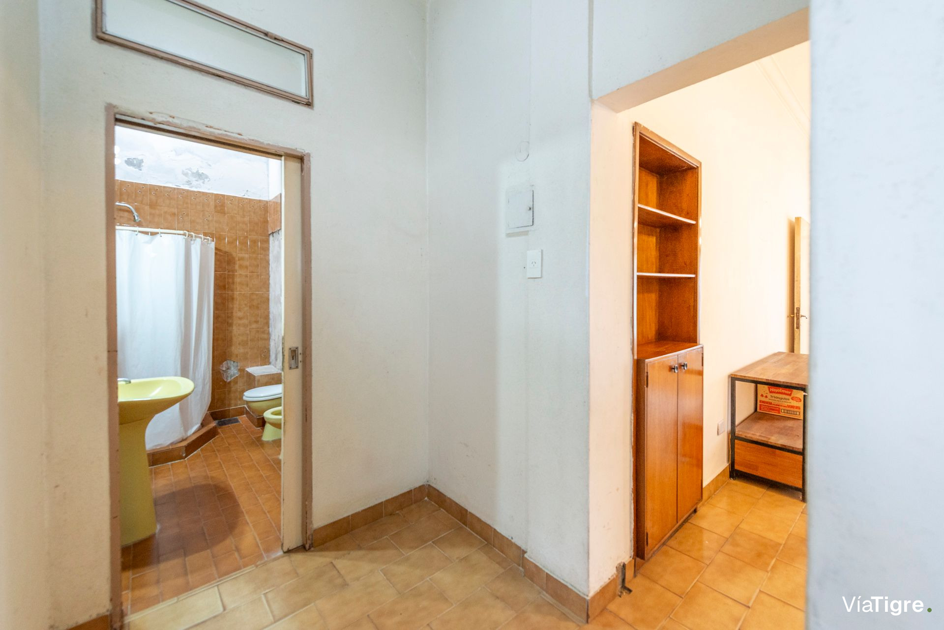 Casa multifamiliar Venta 7 amb. con jardin-Olivos