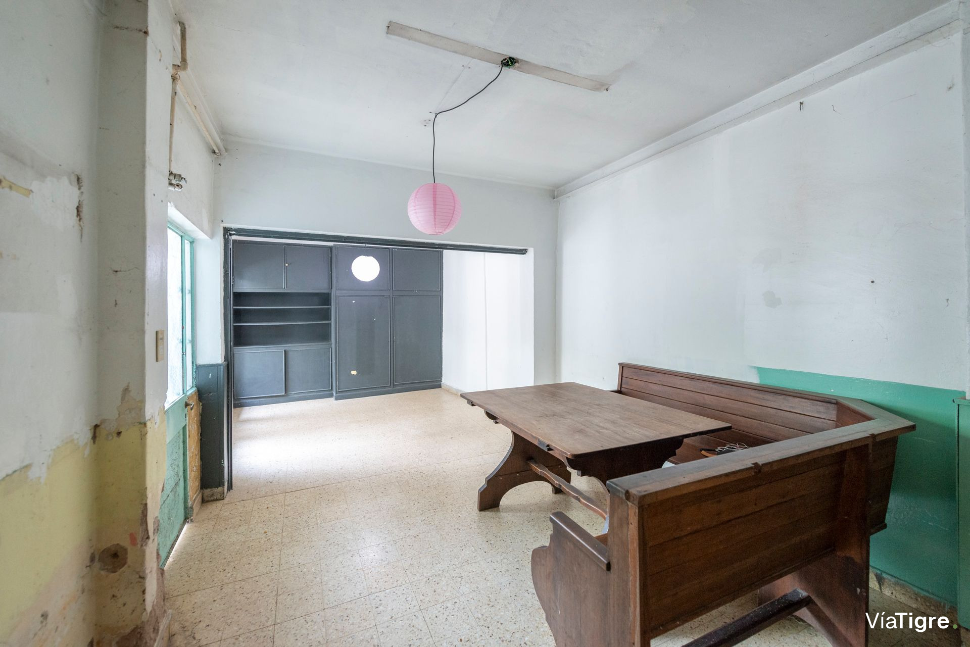 Casa multifamiliar Venta 7 amb. con jardin-Olivos