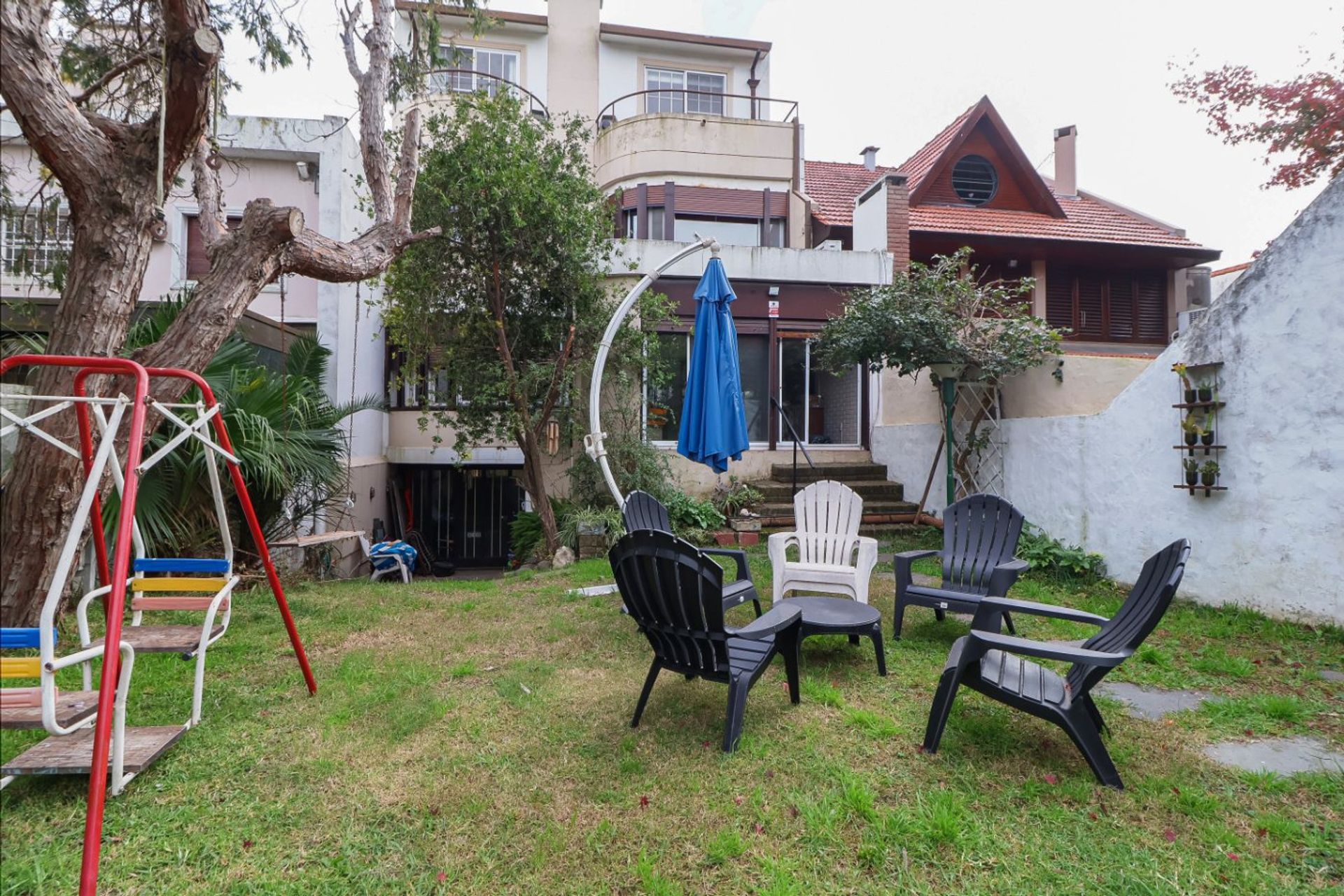VENTA Casa 6 amb Olivos Parque Cocheras Pileta