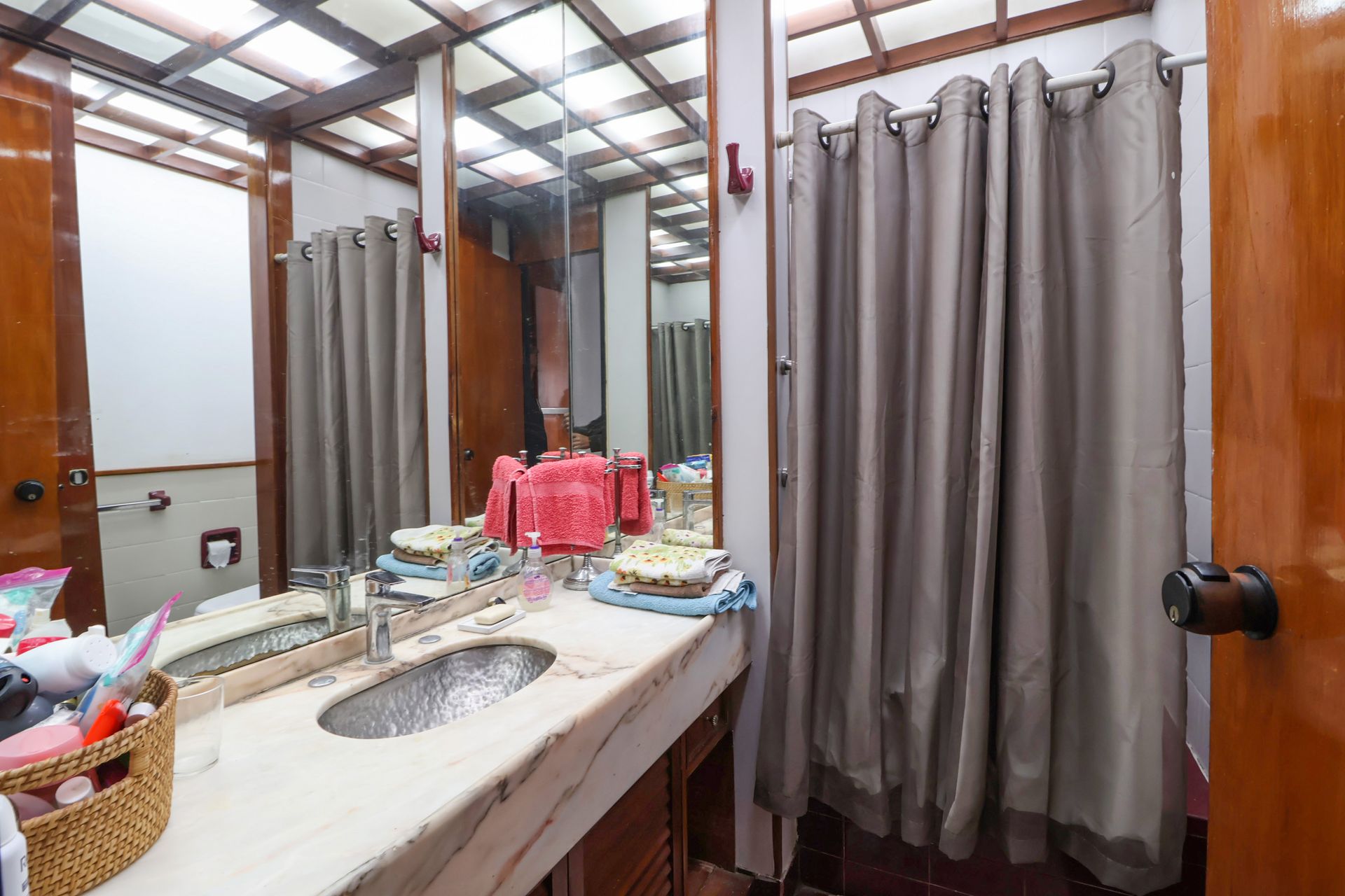 VENTA Casa 6 amb Olivos Parque Cocheras Pileta