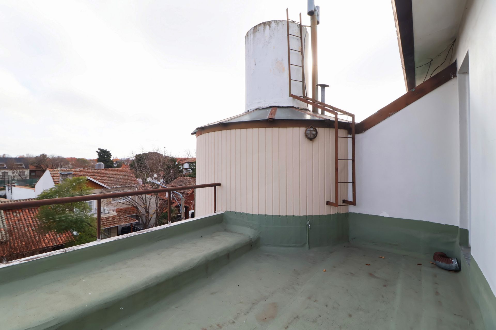 VENTA Casa 6 amb Olivos Parque Cocheras Pileta