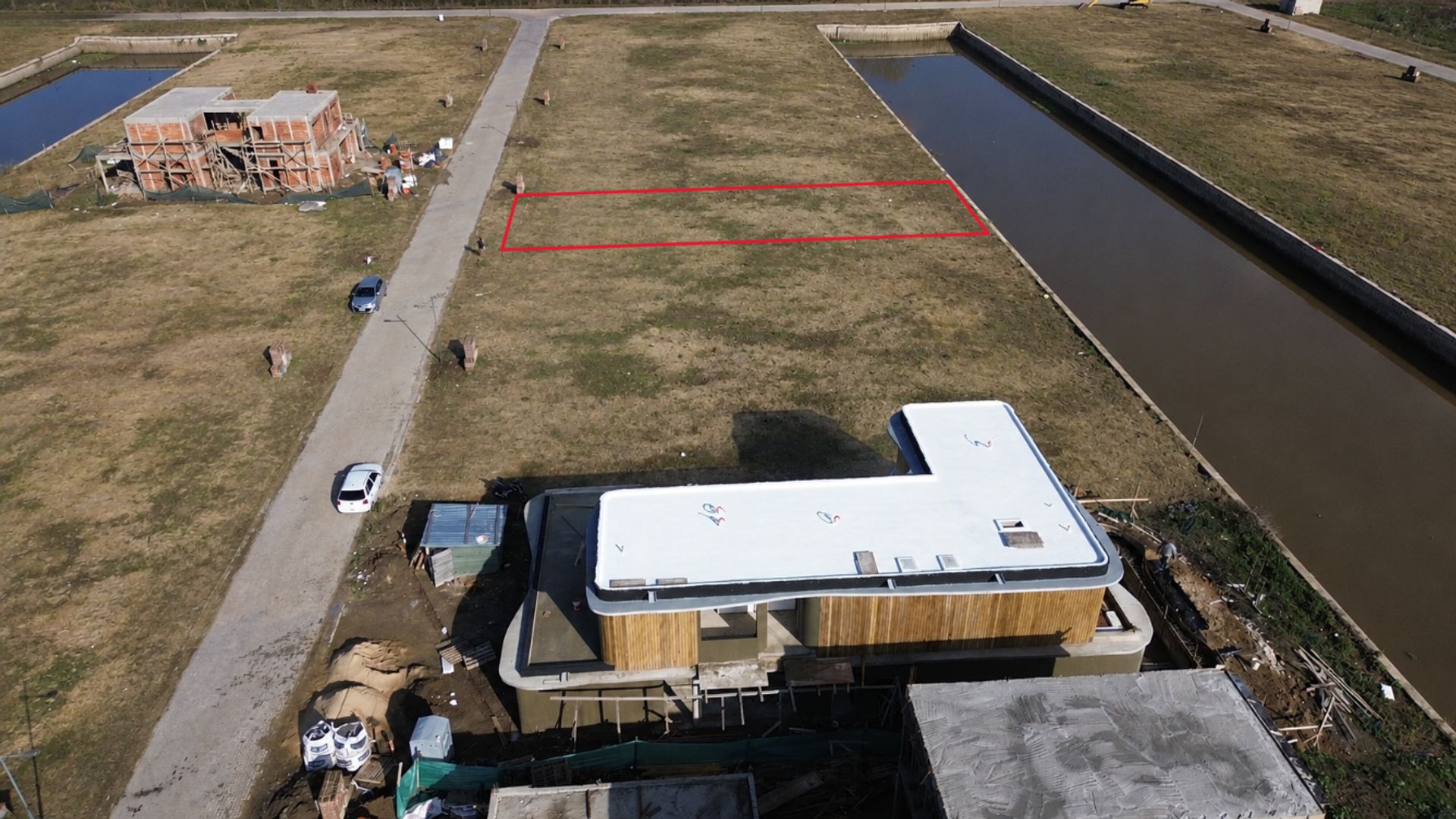 Lote Premium con Amarra en Náutico Villanueva