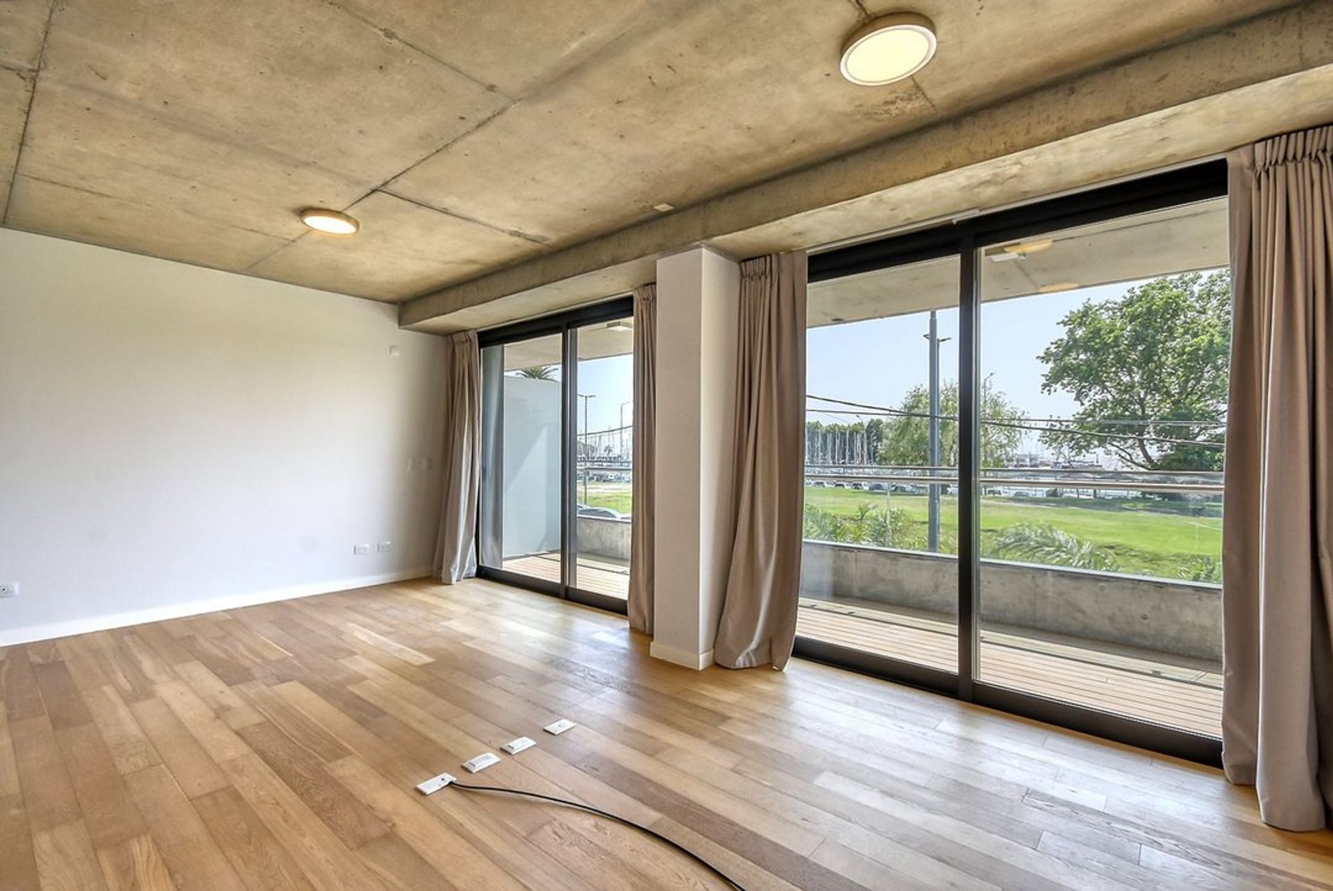 Venta Piso 298Mts. Premium .Puerto De Olivos.