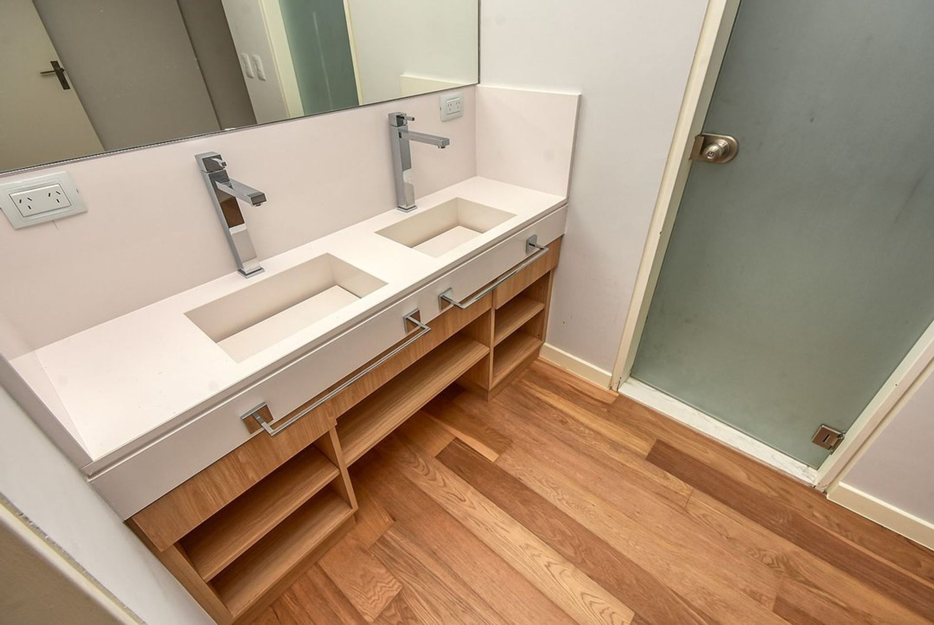 Venta Piso 298Mts. Premium .Puerto De Olivos.