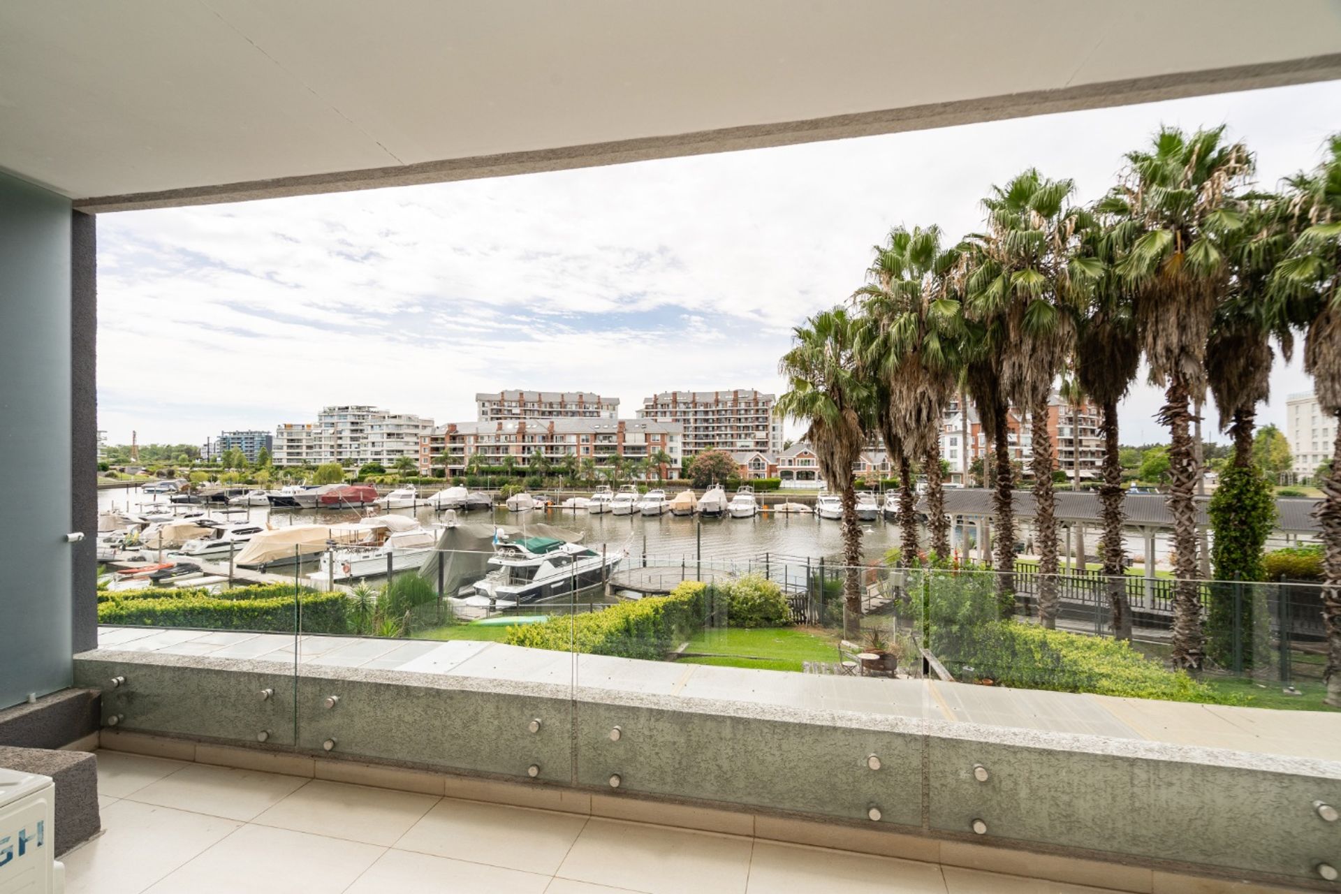 Venta Departamento 3 Ambientes Cocheras Nordelta