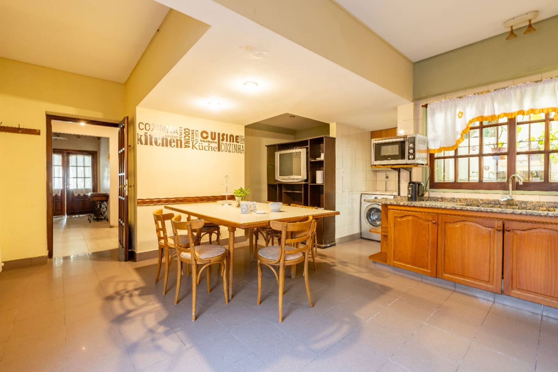 Venta Casa 6 Amb Olivos Roche Cochera Y Jardin
