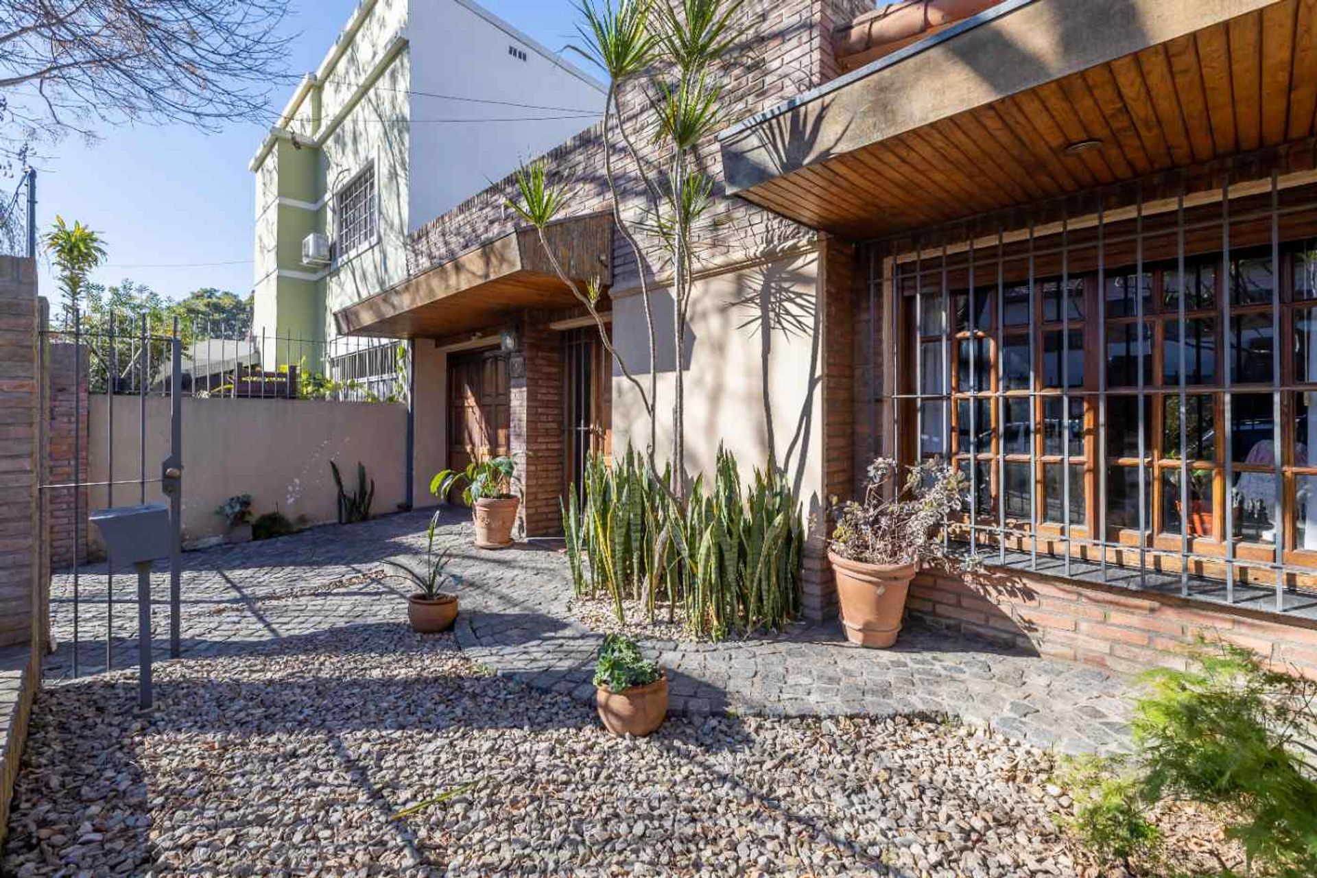 Venta Casa 6 Amb Olivos Roche Cochera Y Jardin