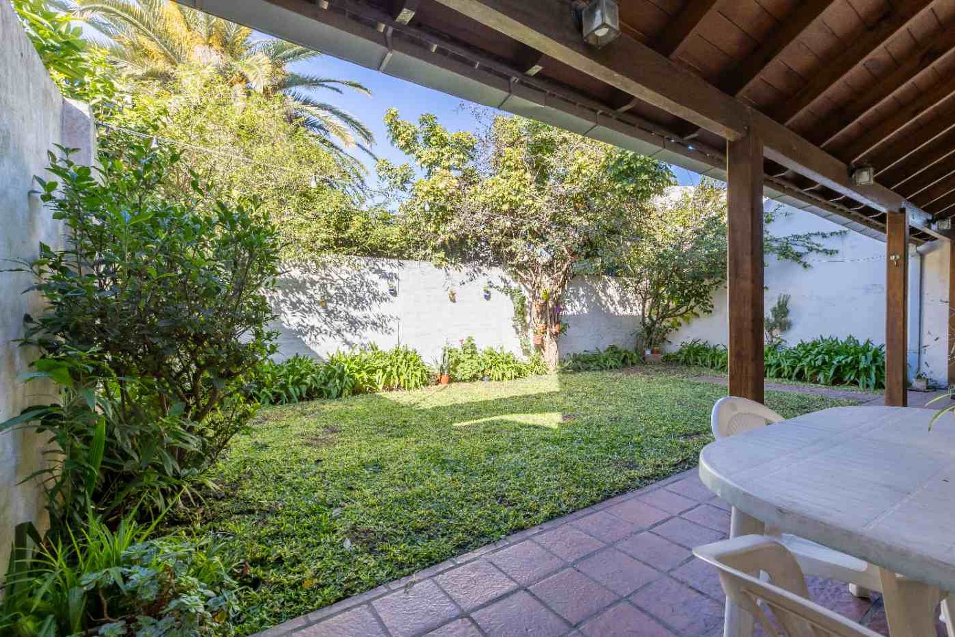 Venta Casa 6 Amb Olivos Roche Cochera Y Jardin
