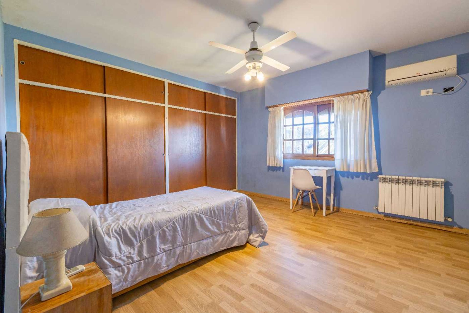 Venta Casa 6 Amb Olivos Roche Cochera Y Jardin