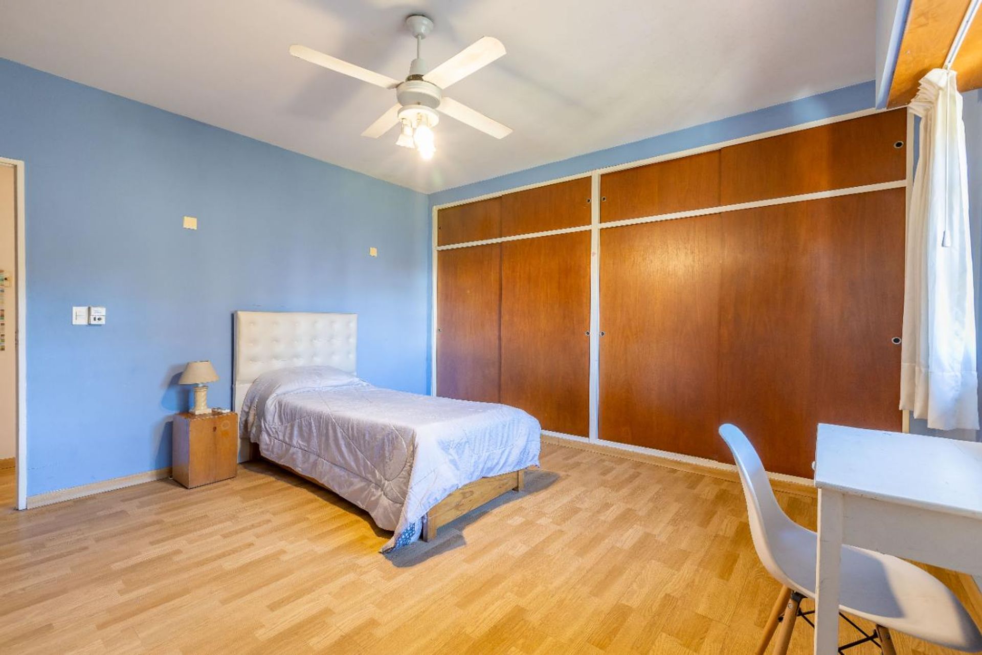 Venta Casa 6 Amb Olivos Roche Cochera Y Jardin