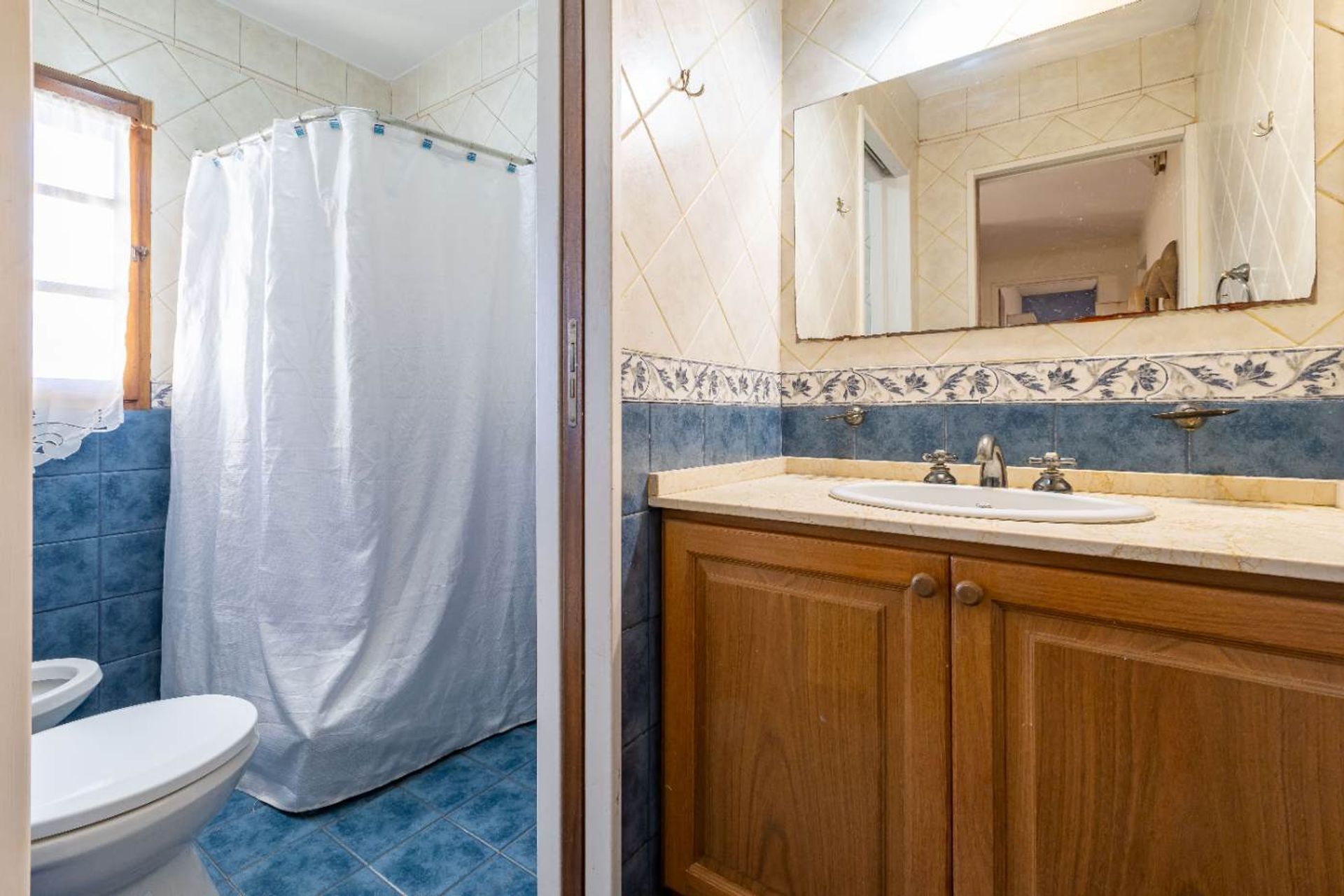 Venta Casa 6 Amb Olivos Roche Cochera Y Jardin