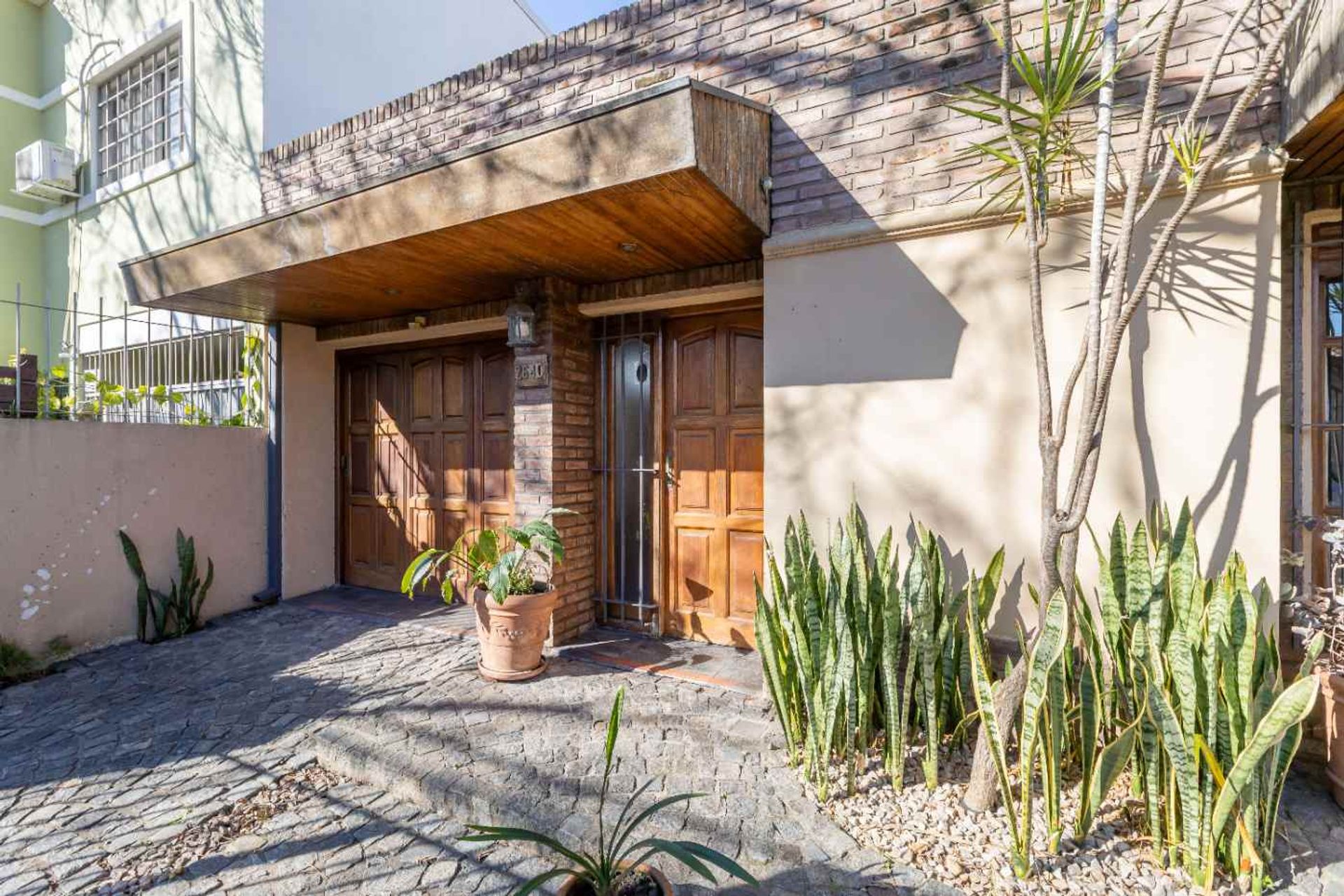 Venta Casa 6 Amb Olivos Roche Cochera Y Jardin