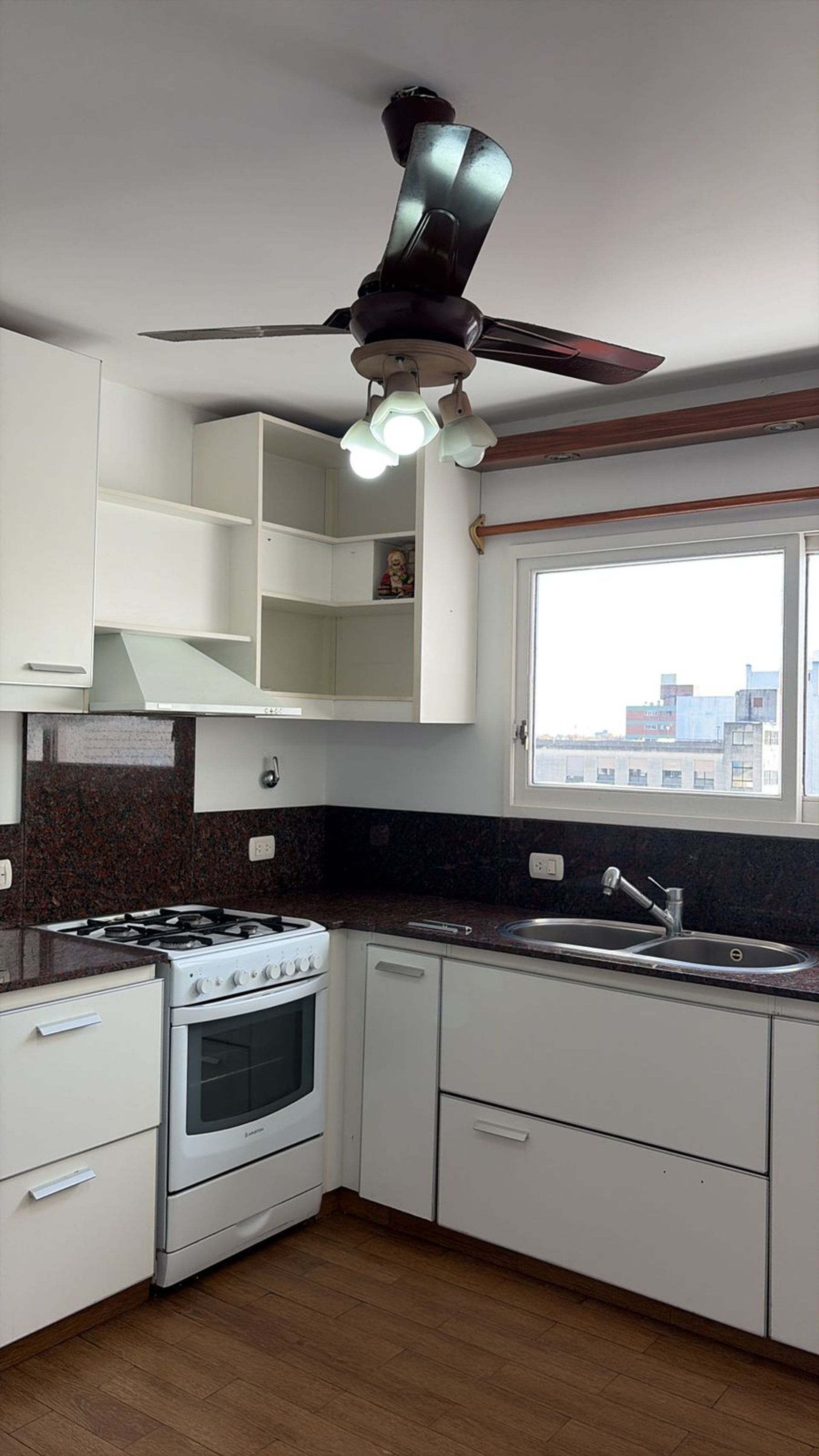 Aluiler Departamneto En Olivos 3 Ambientes