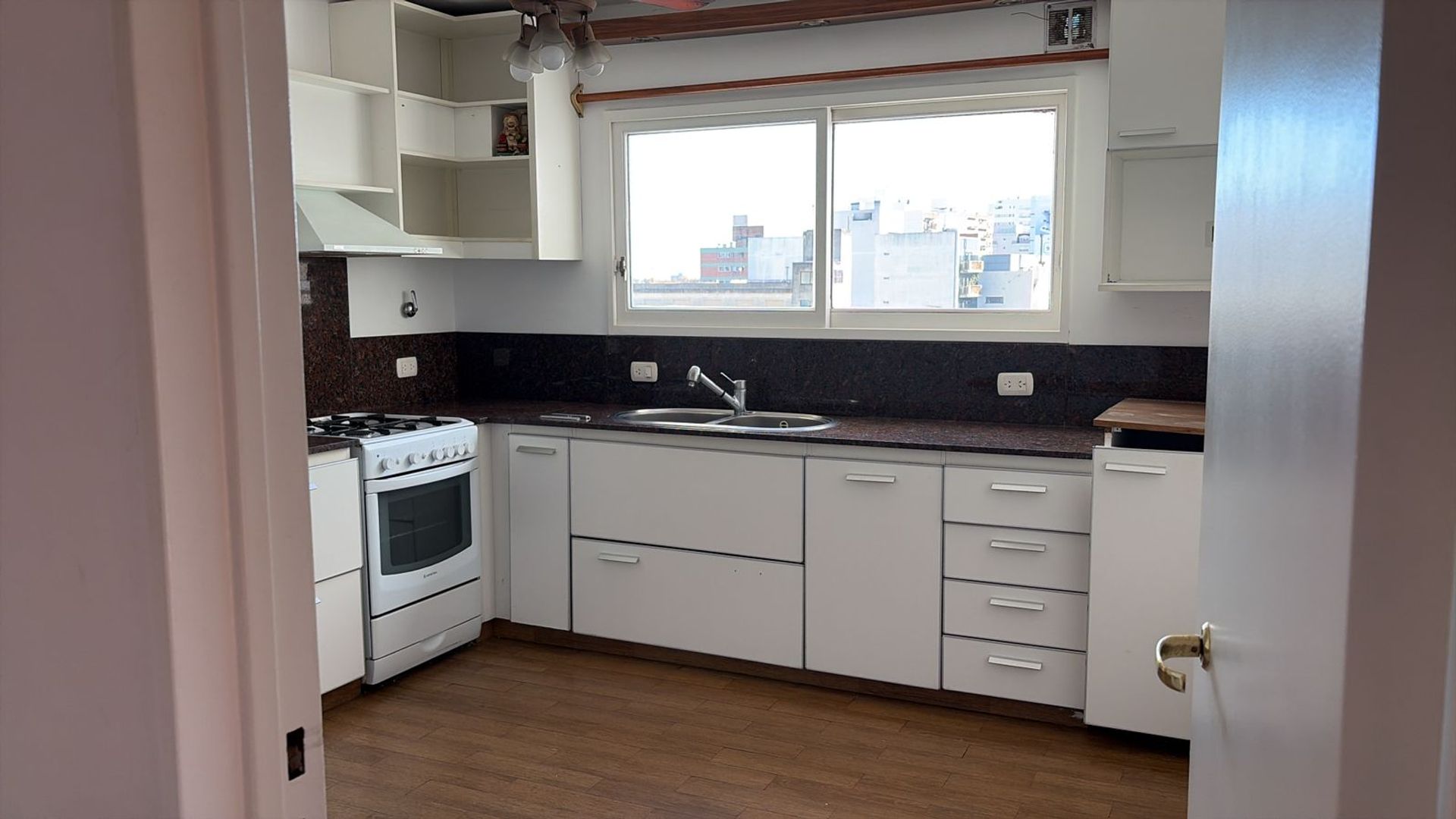 Aluiler Departamneto En Olivos 3 Ambientes