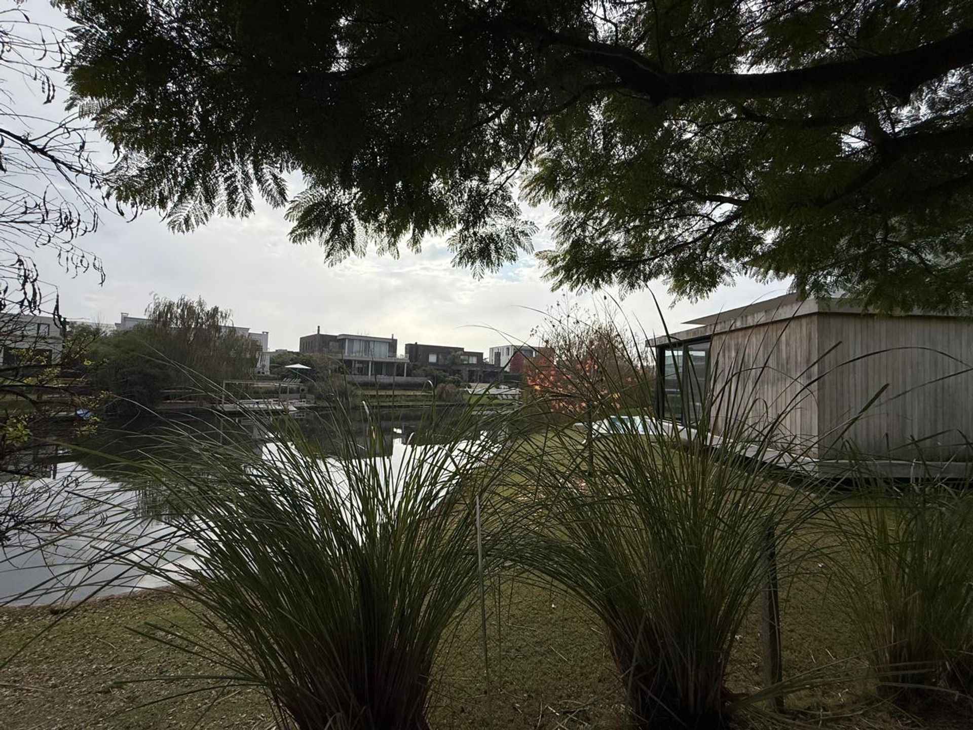 Vta Lote Al Agua Barrio Golf Club Nordelta Finan