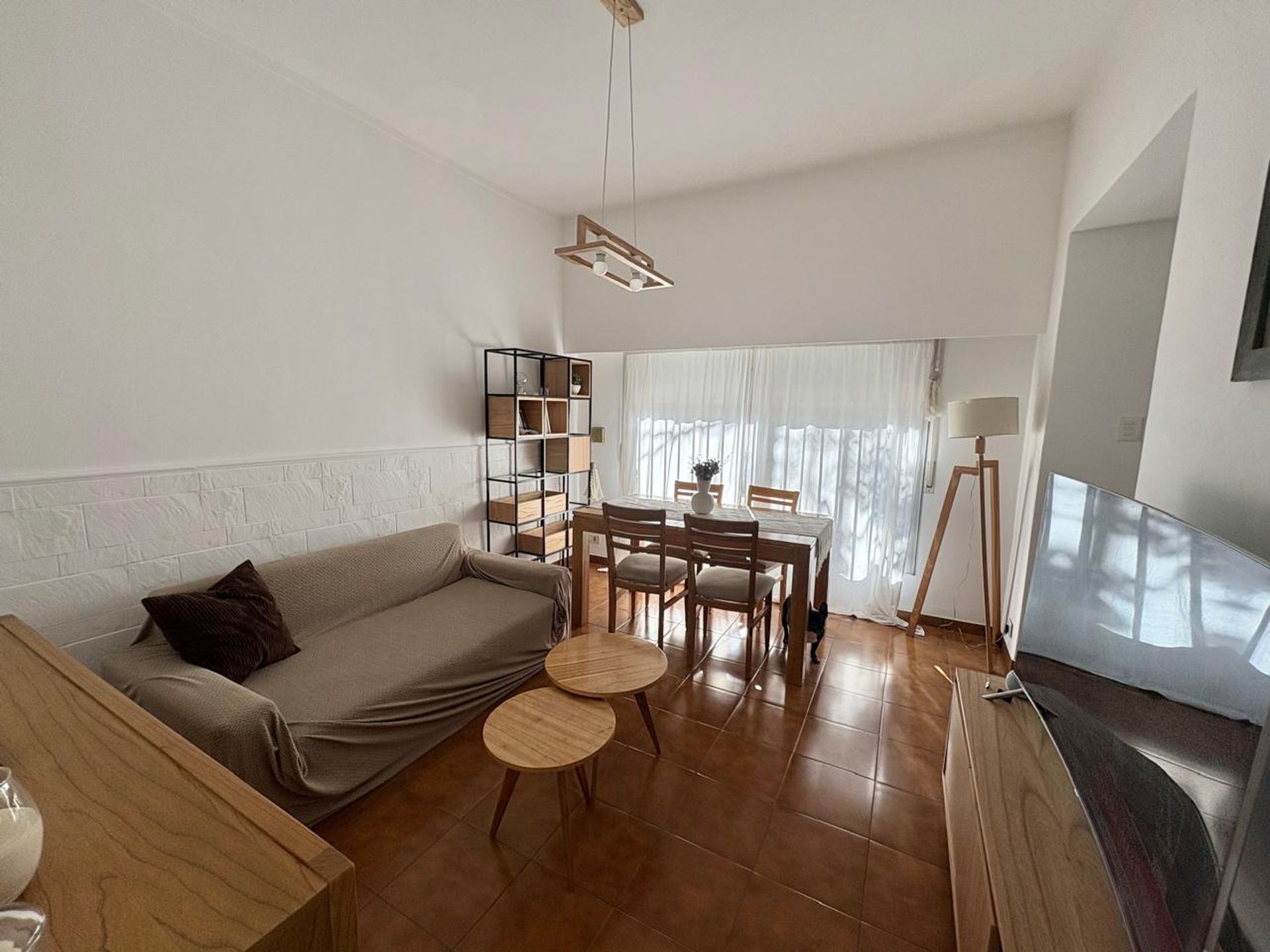 Venta Casa 5 Ambientes Carapachay con Terraza