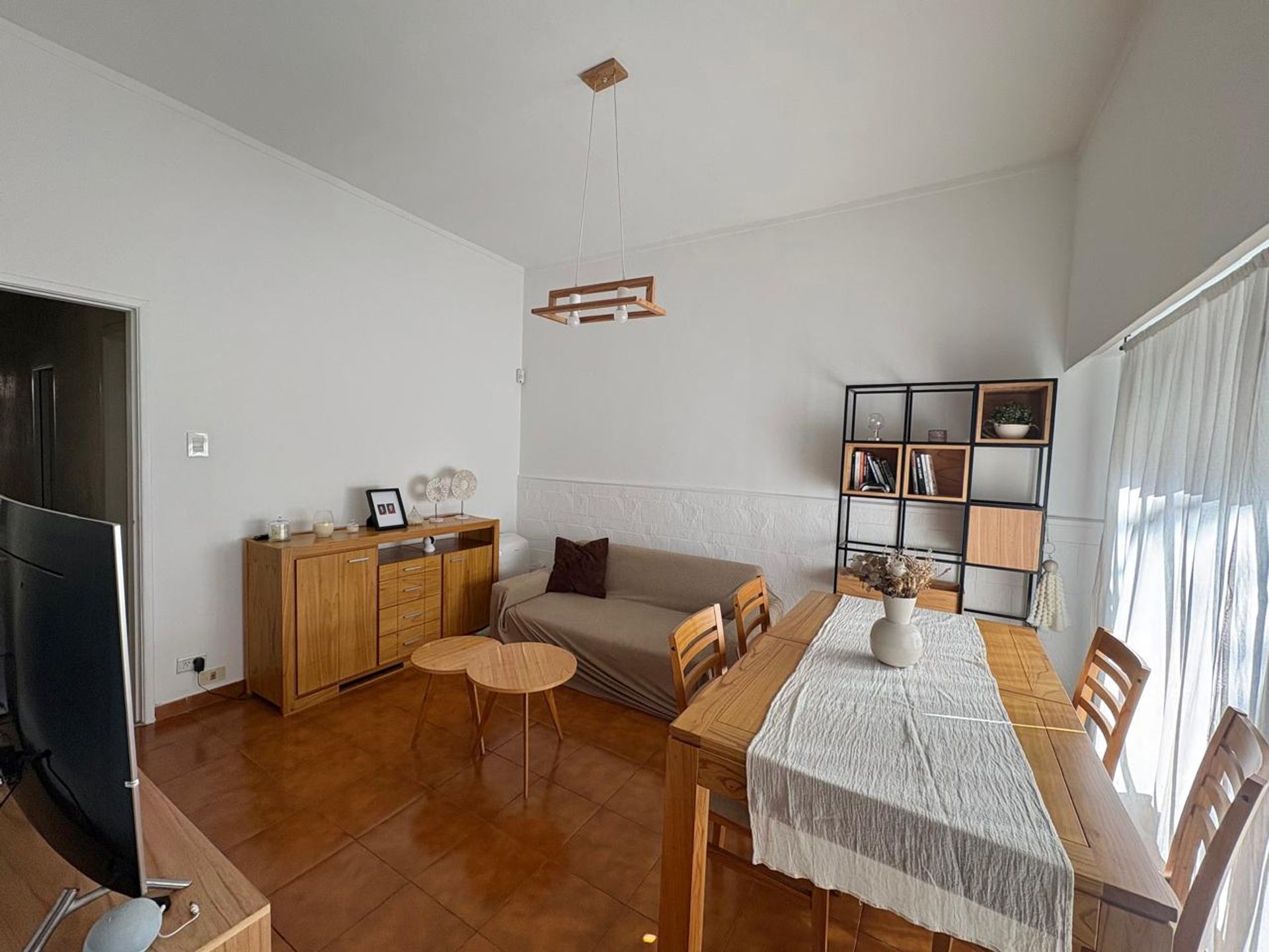 Venta Casa 5 Ambientes Carapachay con Terraza