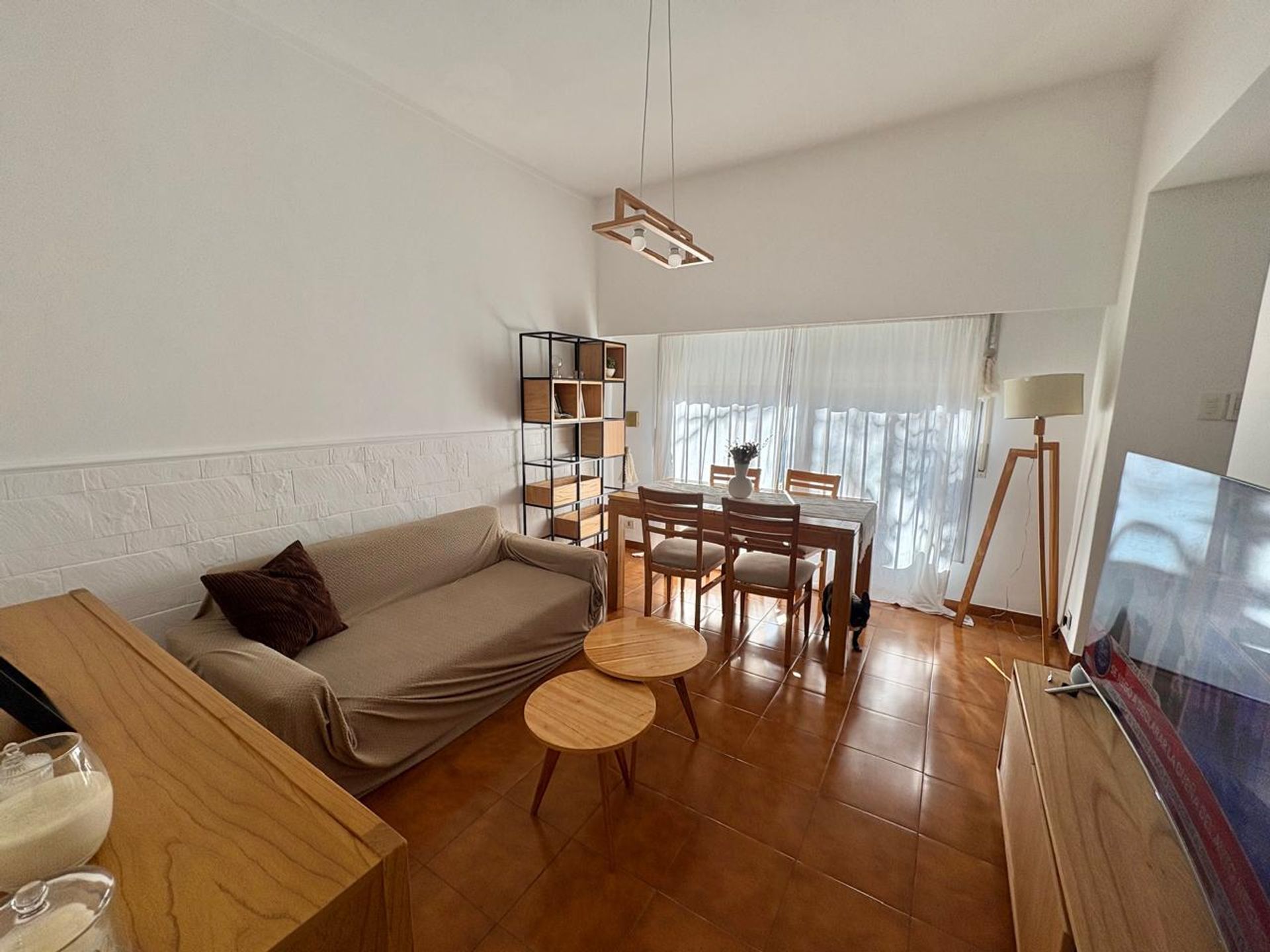 Venta Casa 5 Ambientes Carapachay con Terraza