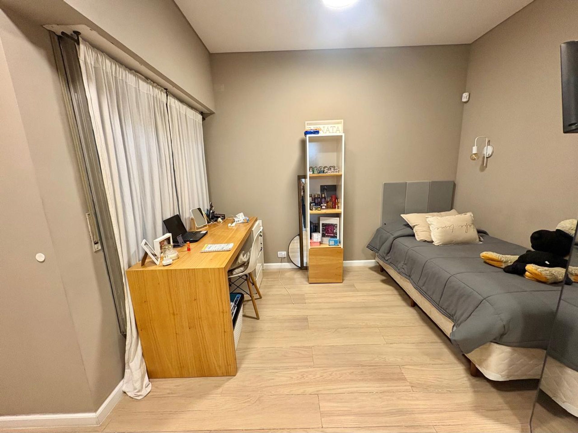 Venta Casa 5 Ambientes Carapachay con Terraza