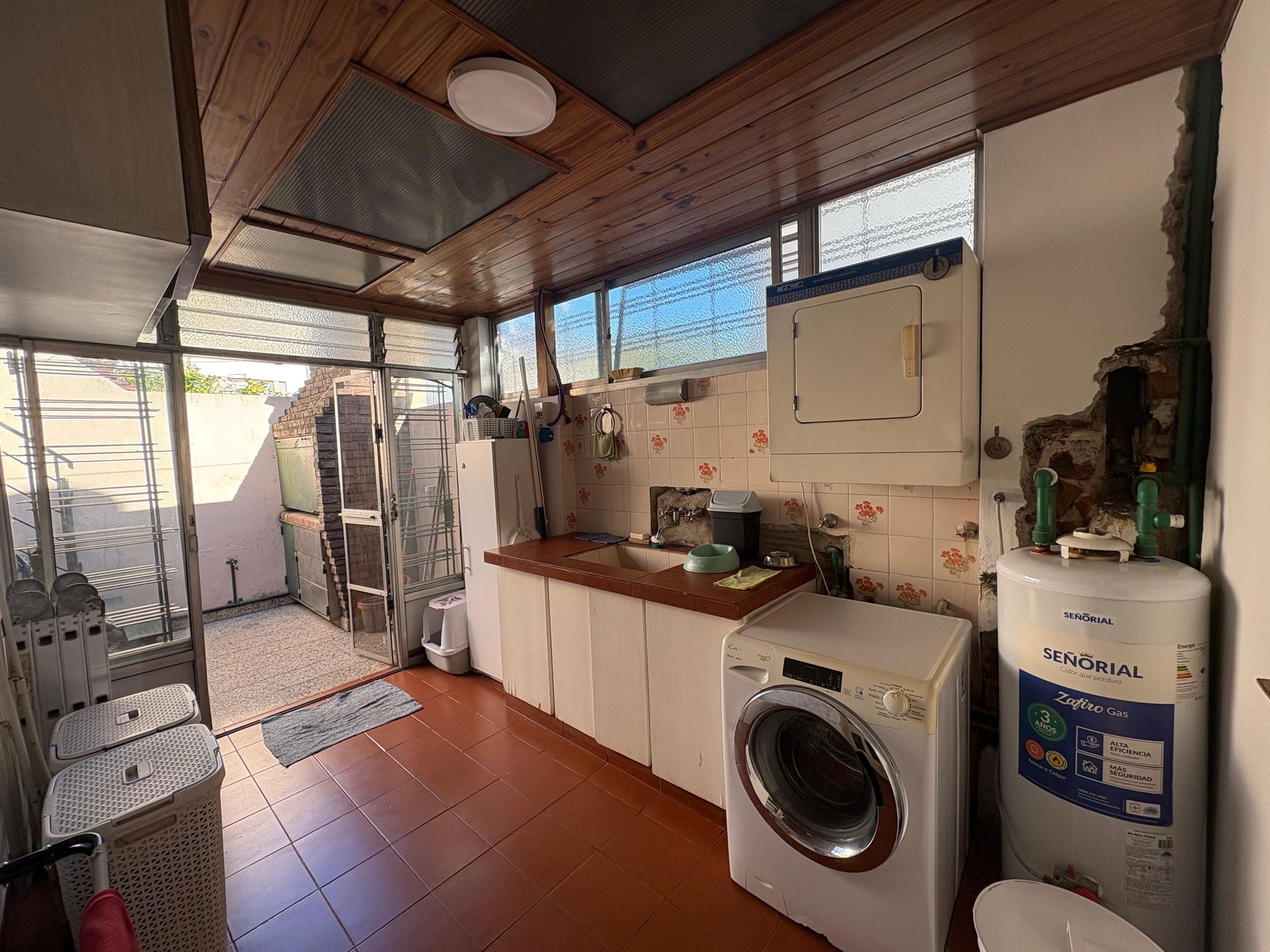 Venta Casa 5 Ambientes Carapachay con Terraza