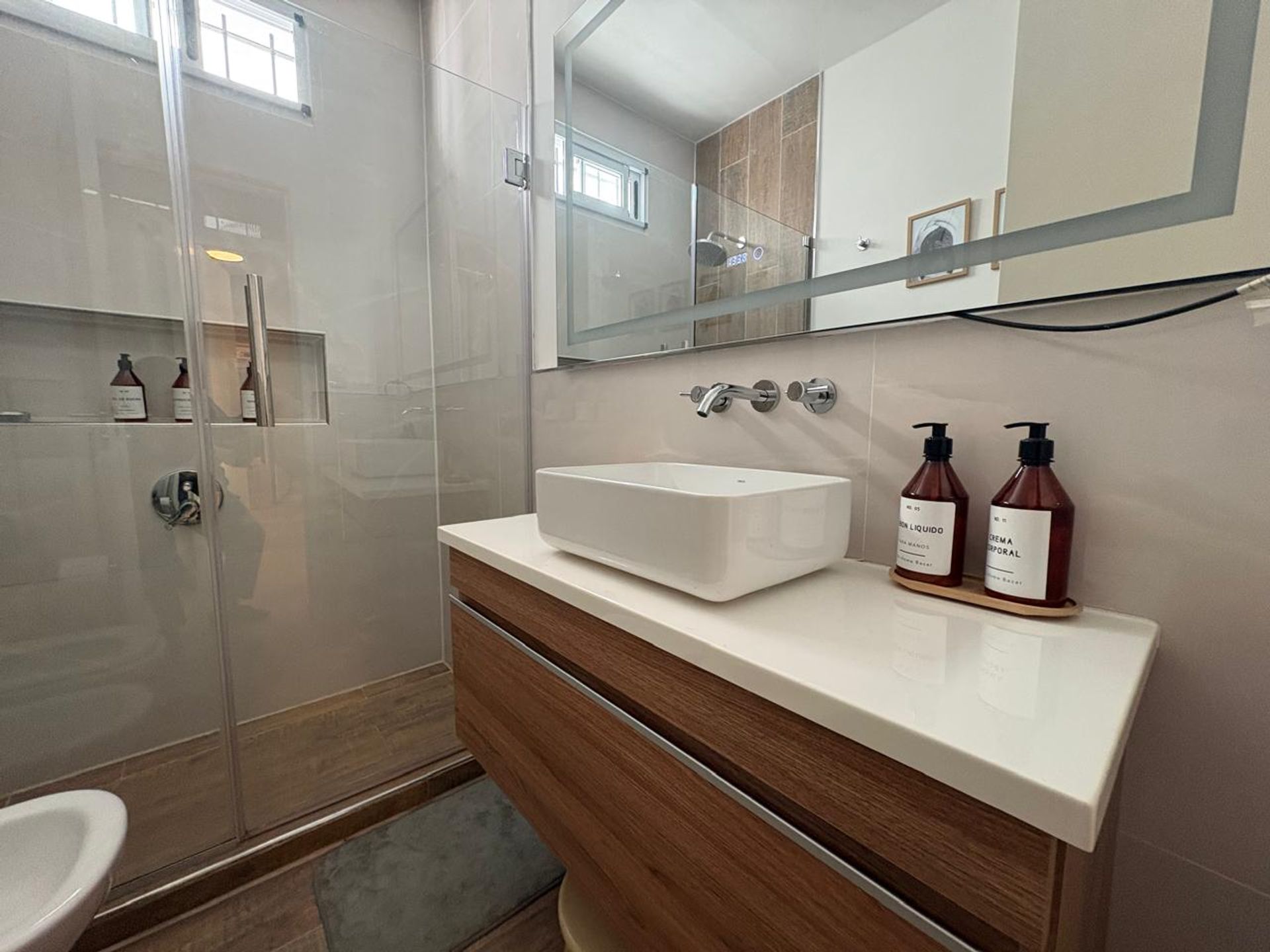 Venta Casa 5 Ambientes Carapachay con Terraza