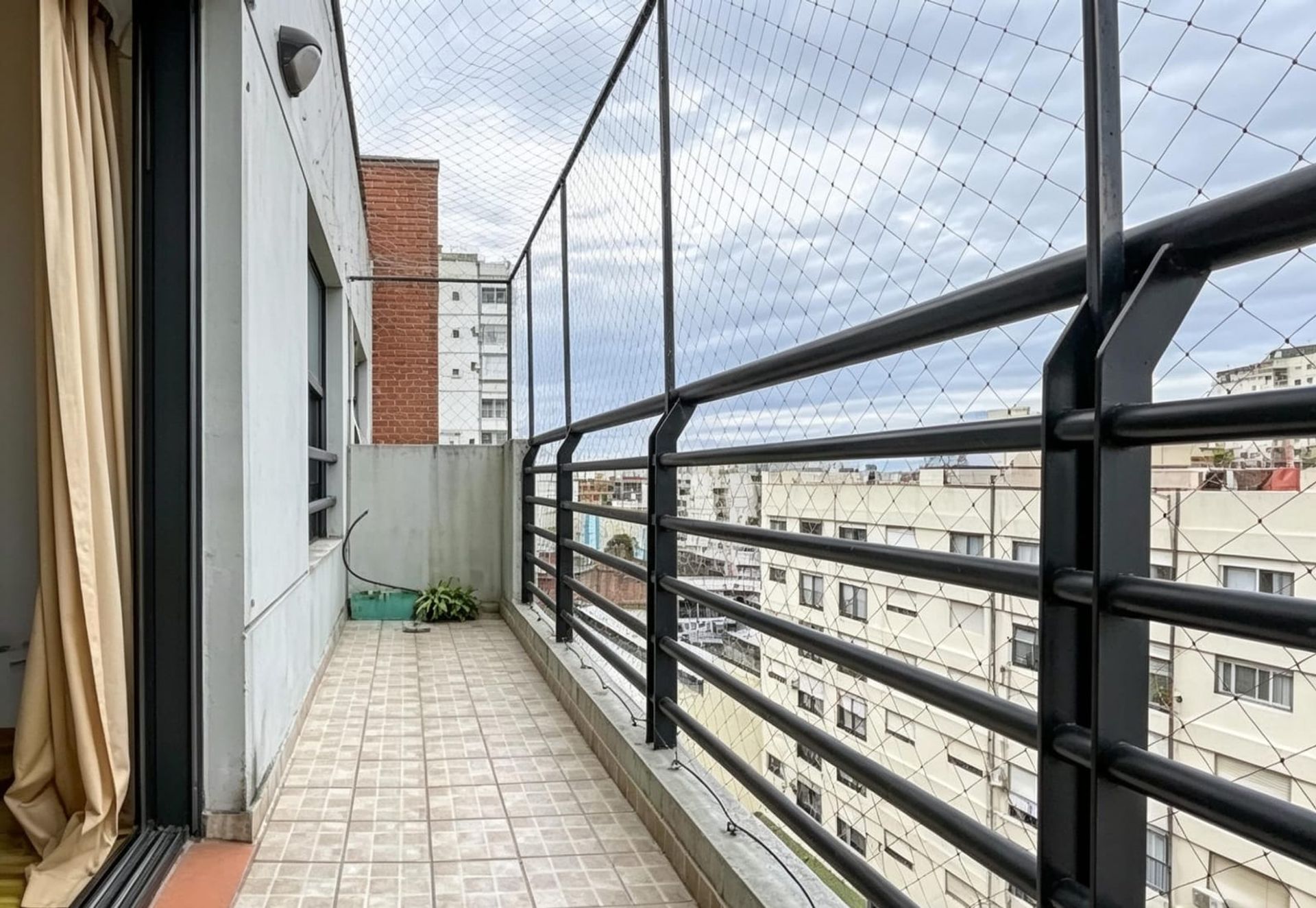 Venta Semipiso 4 Ambientes En Olivos, C/Cochera