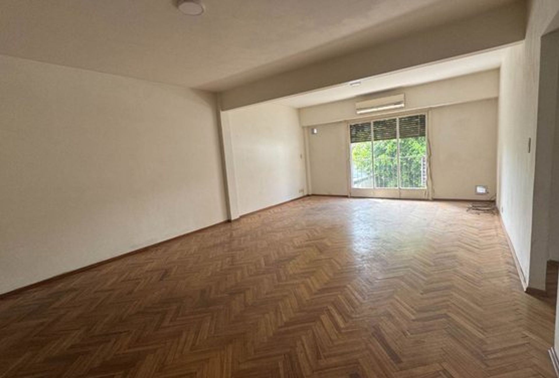 Venta 3 Ambientes Con Balcon Excelente Ubicación