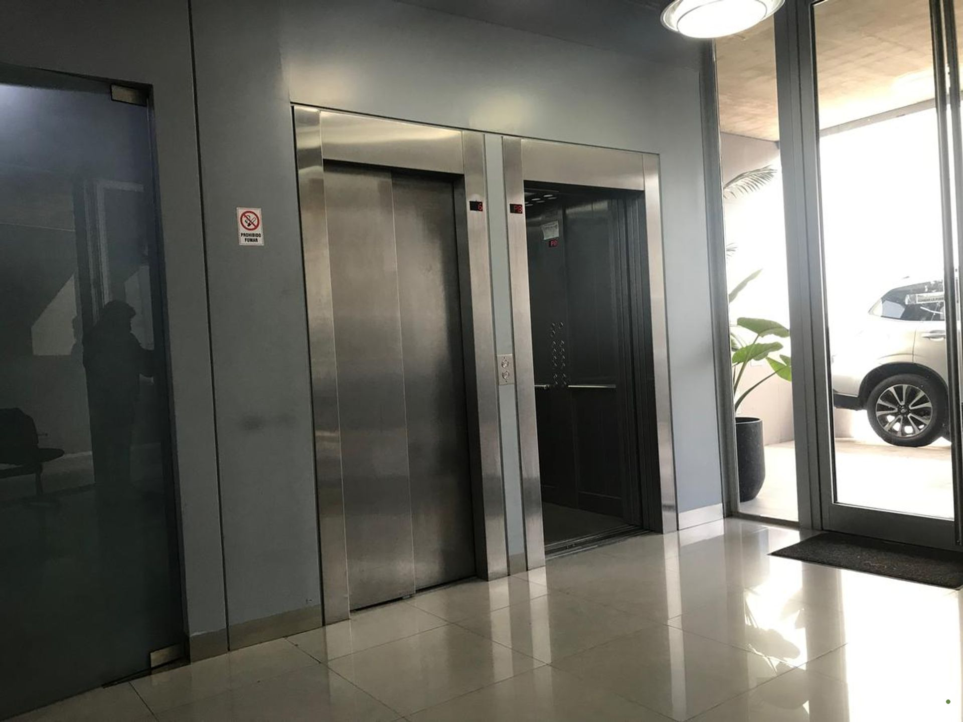 Alquiler Oficina Con Cochera En Vicente Lopez