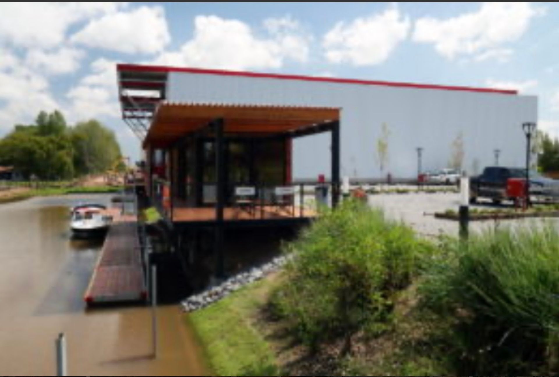 VENTA cama nautica 18 pies Delta Marina
