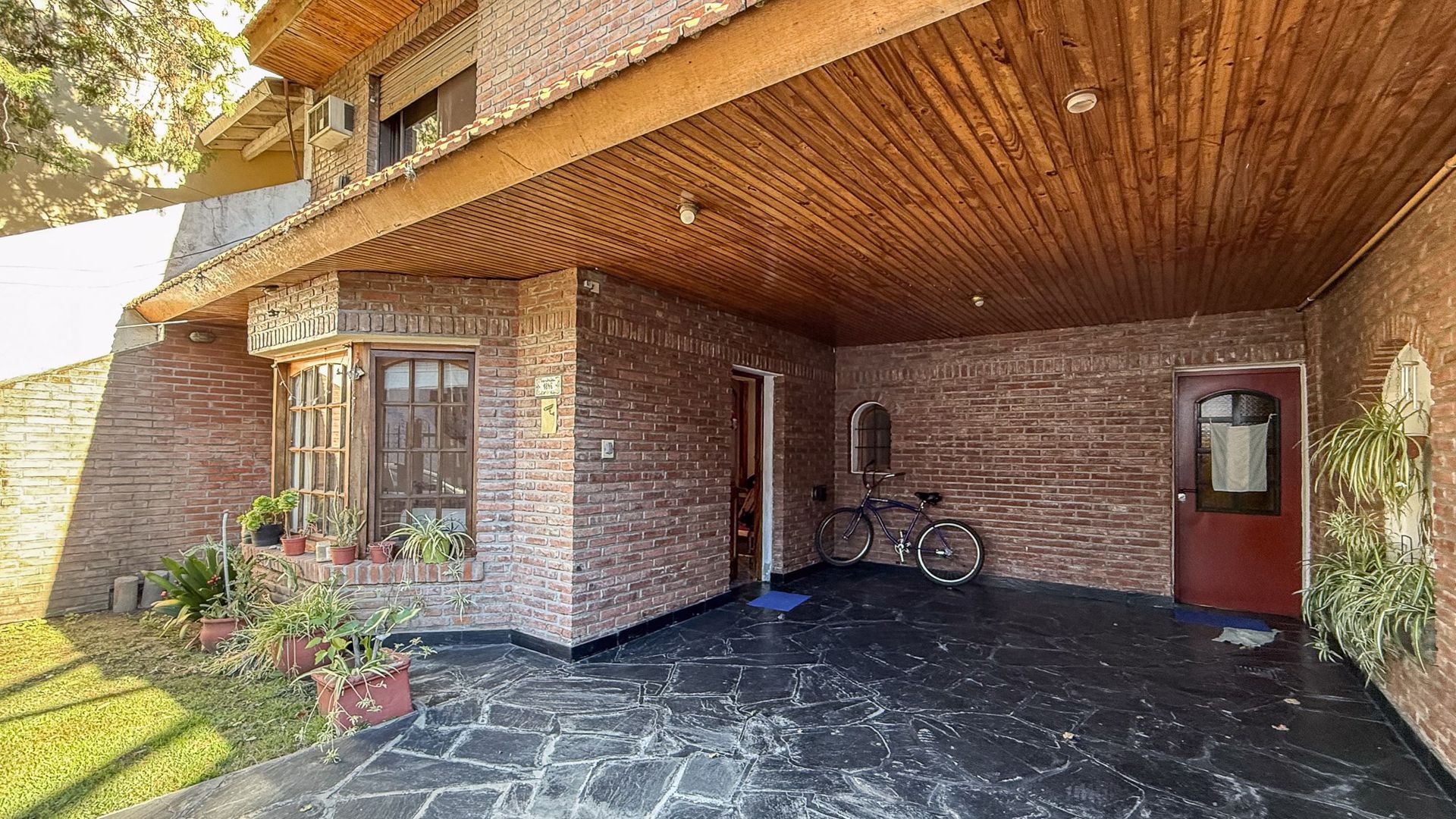 Vende Casa 5 Amb/A. Credito/Permuta/Multifamilia