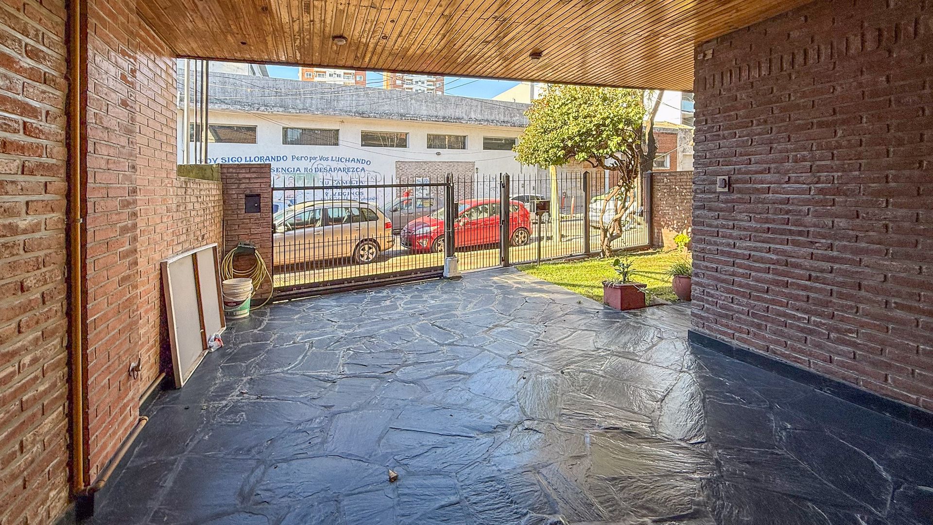 Vende Casa 5 Amb/A. Credito/Permuta/Multifamilia
