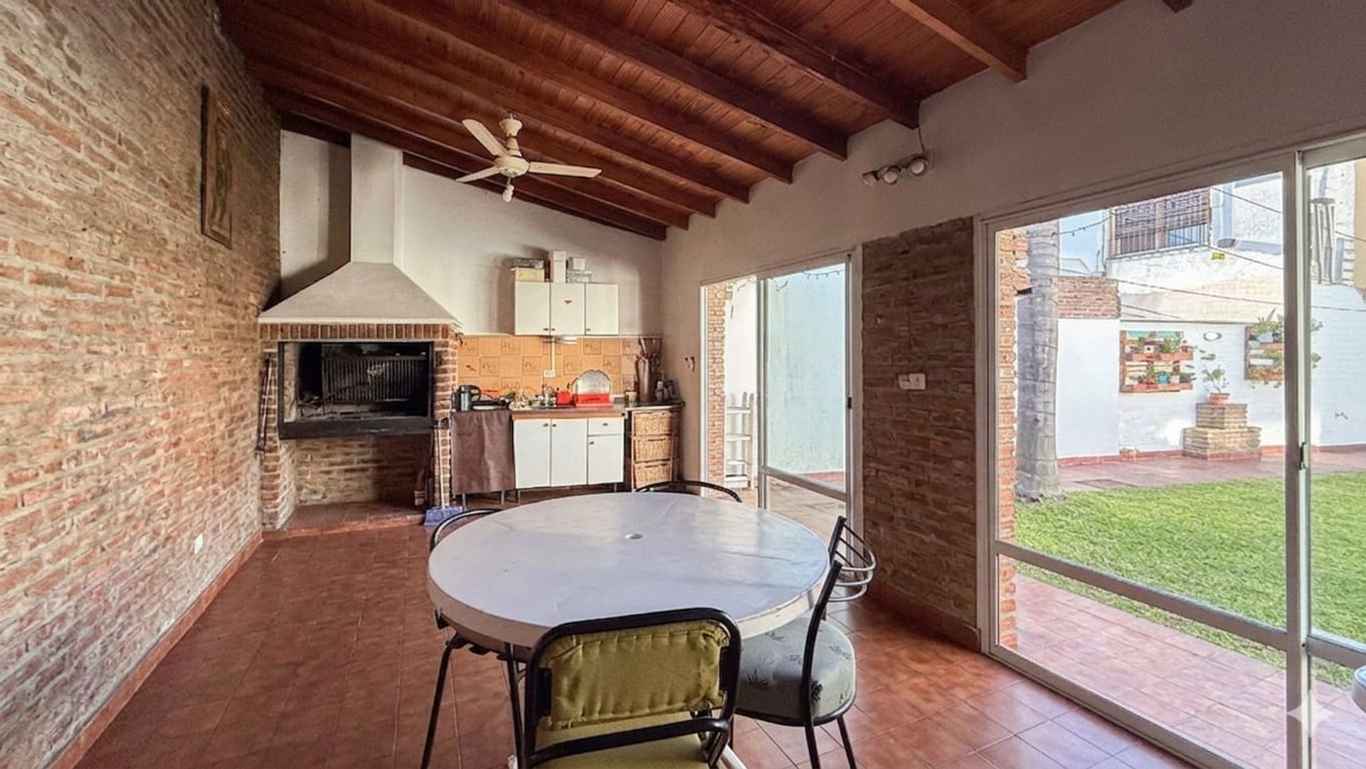 Vende Casa 5 Amb/A. Credito/Permuta/Multifamilia