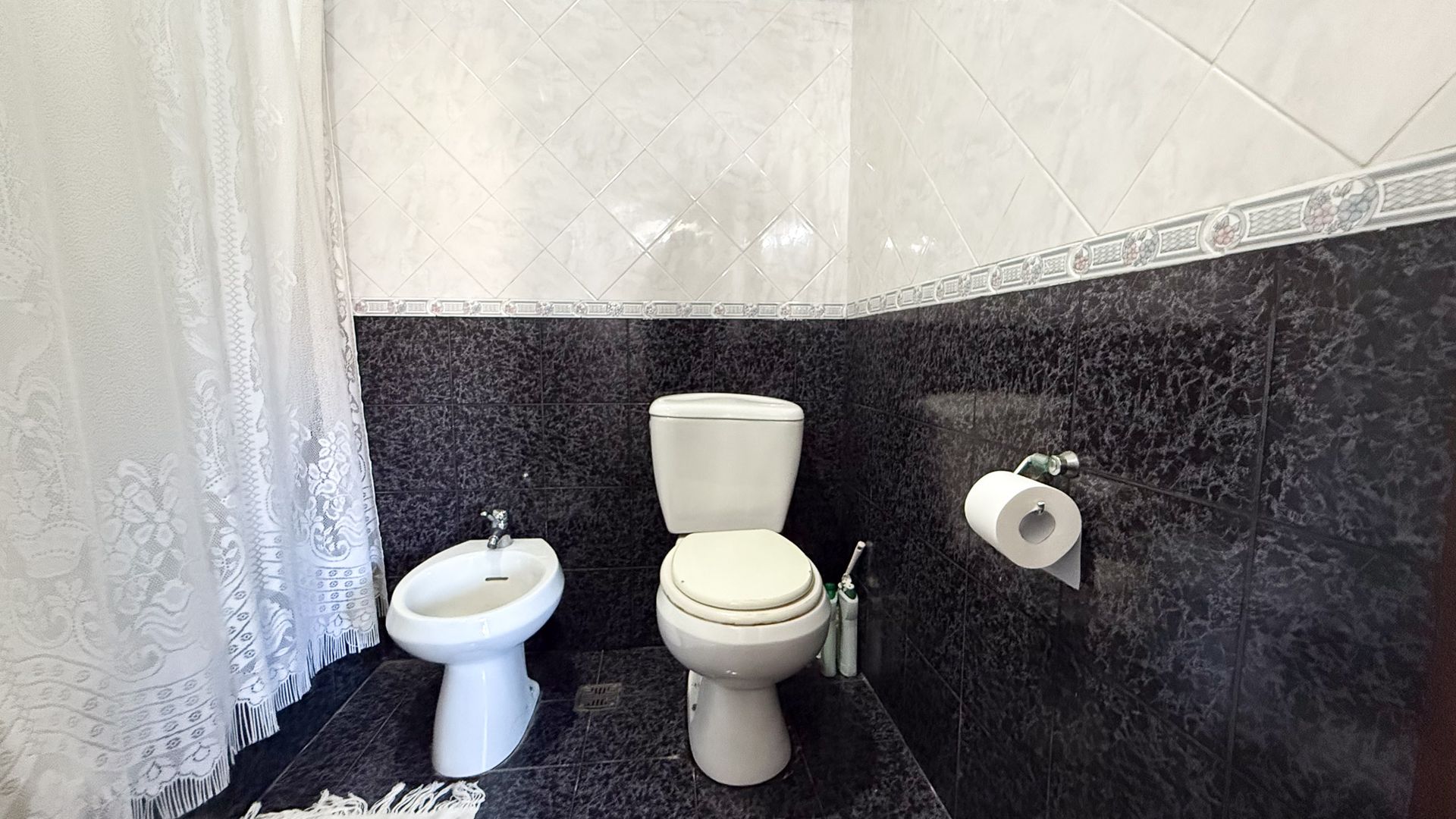 Vende Casa 5 Amb/A. Credito/Permuta/Multifamilia