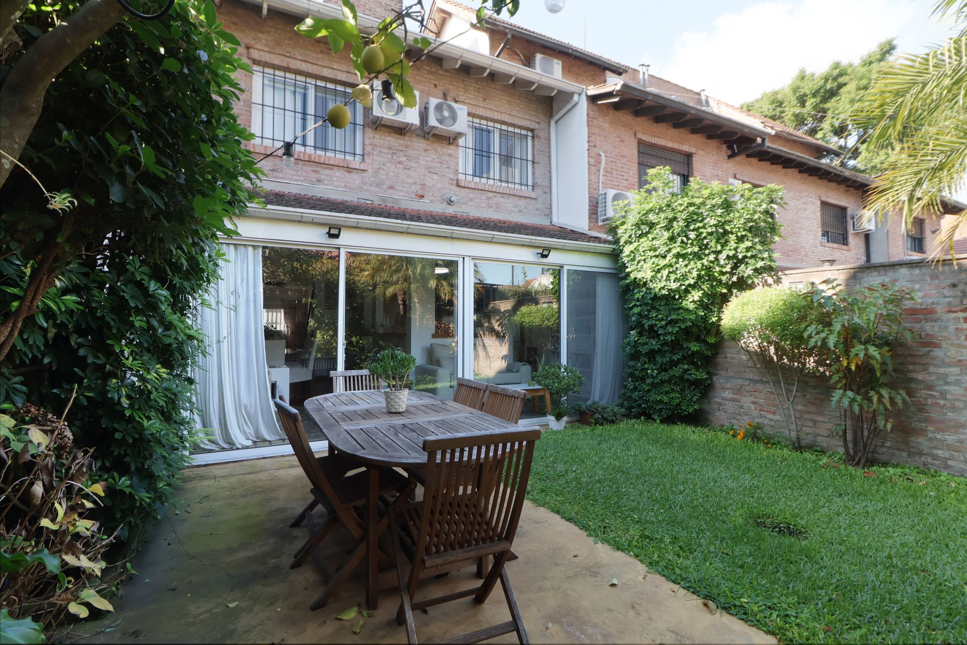 Venta Triplex Olivos Cochera Parque con Parrilla