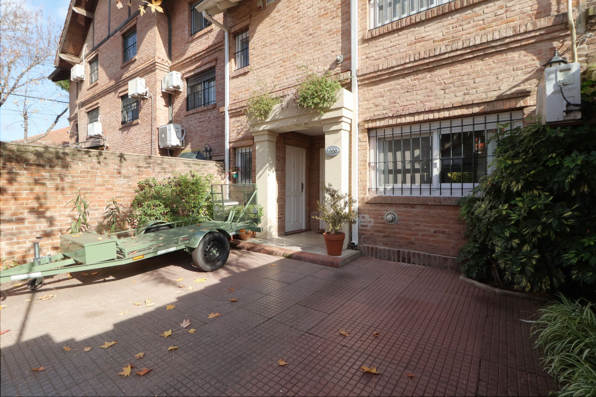 Venta Triplex Olivos Cochera Parque con Parrilla