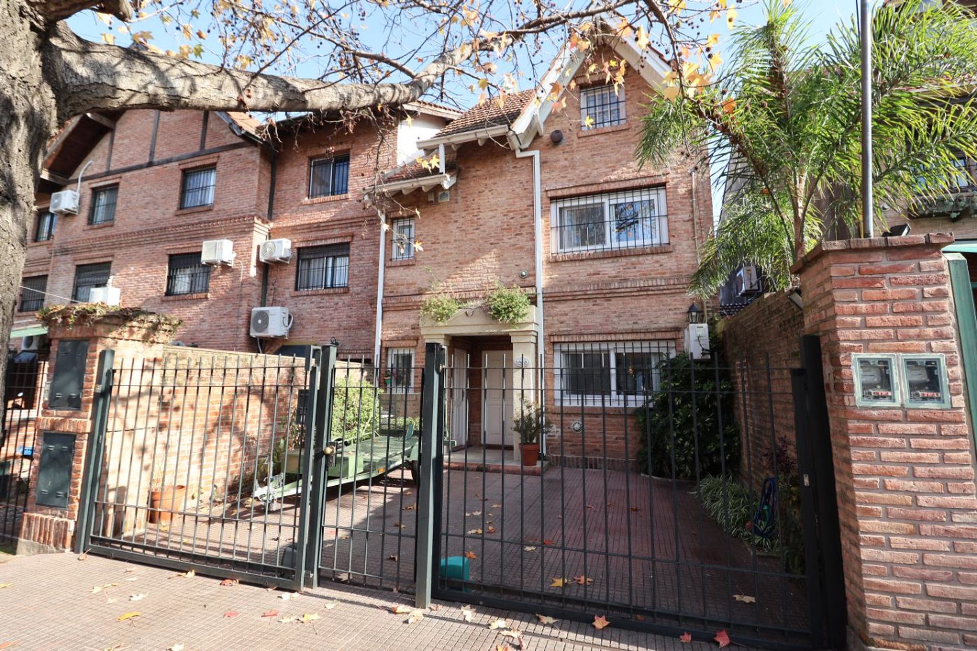 Venta Triplex Olivos Cochera Parque con Parrilla
