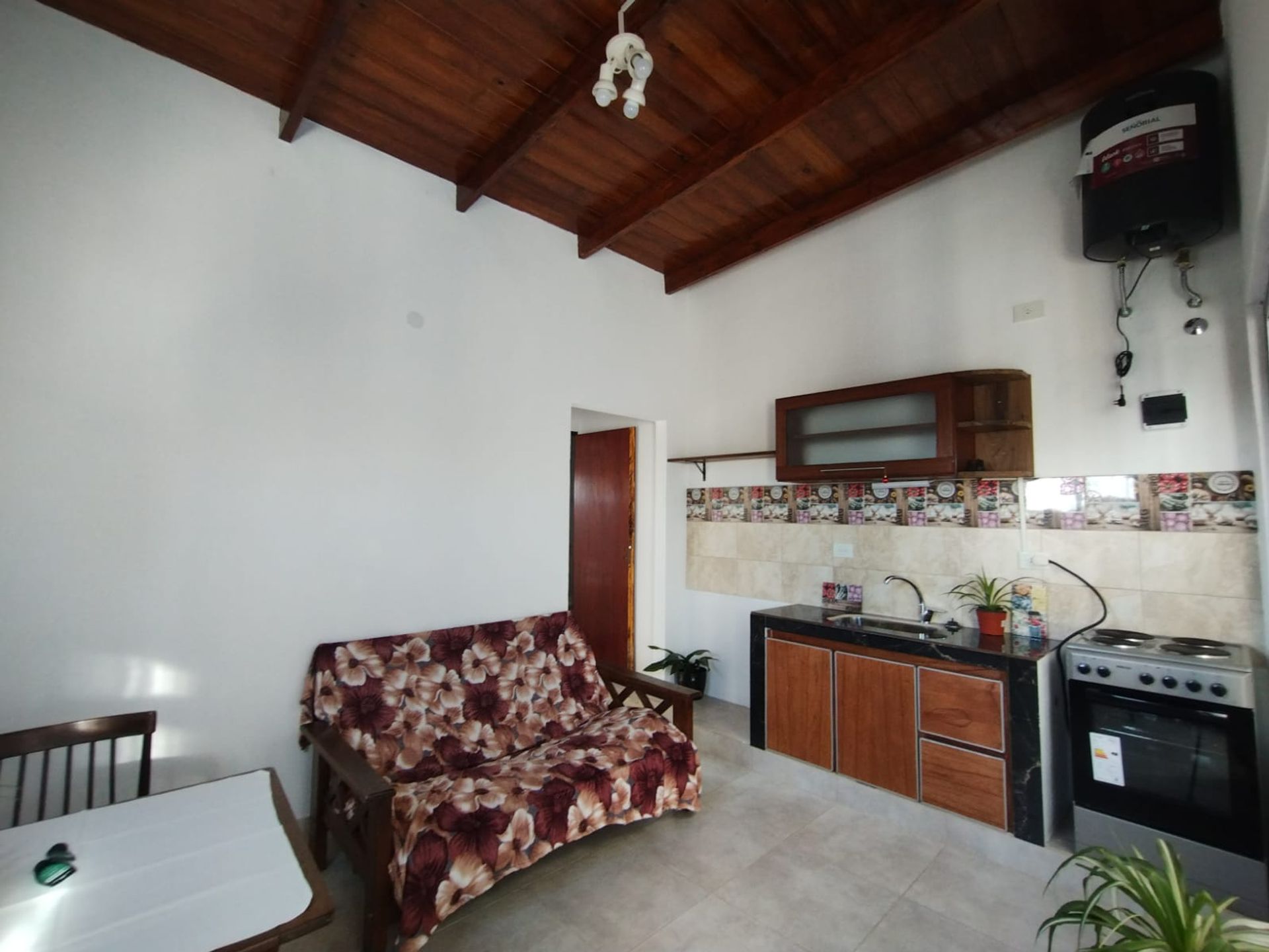 ALQUILER - PH 2 Ambientes, 1° piso. Villa Adelina