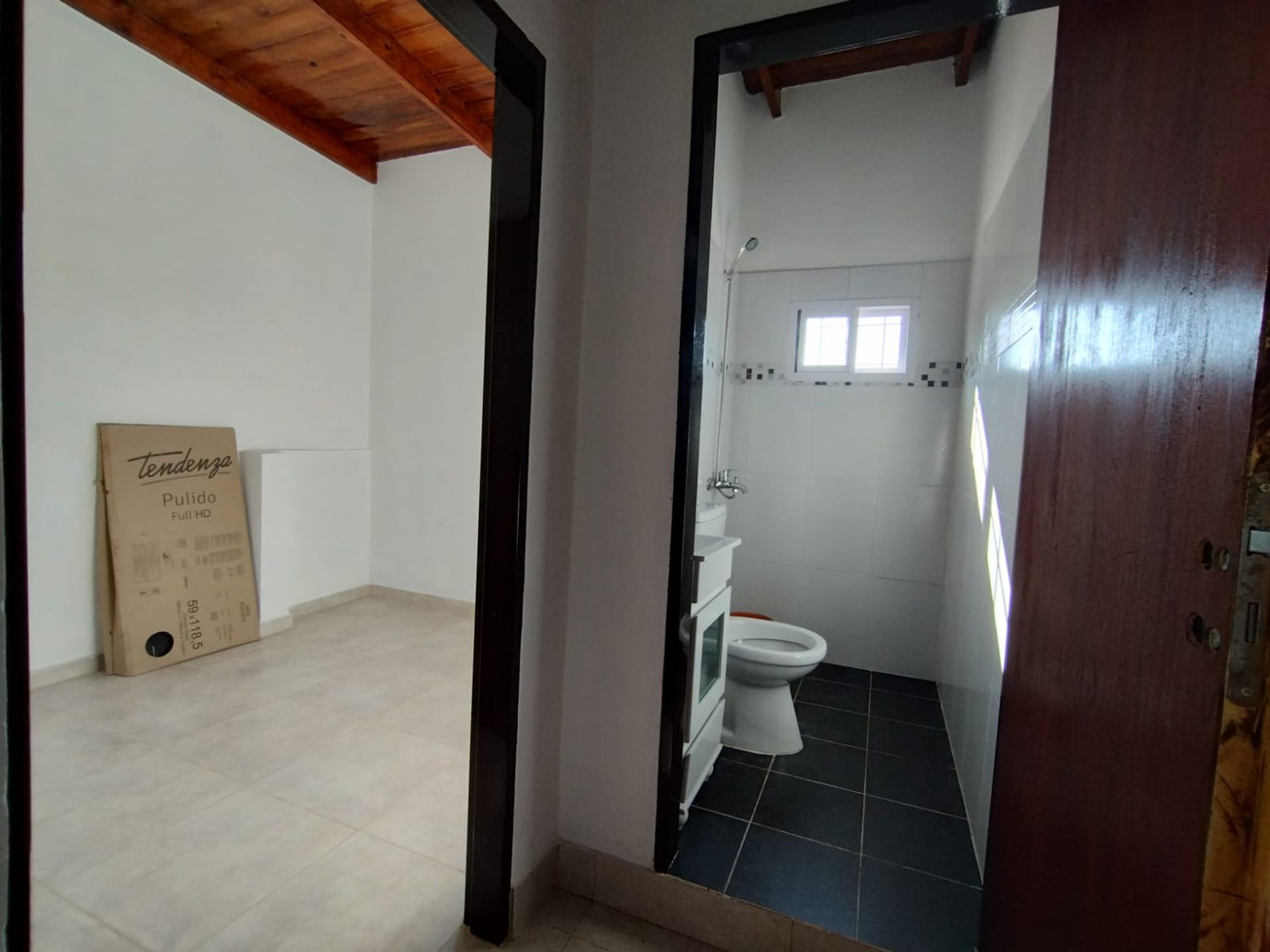 ALQUILER - PH 2 Ambientes, 1° piso. Villa Adelina
